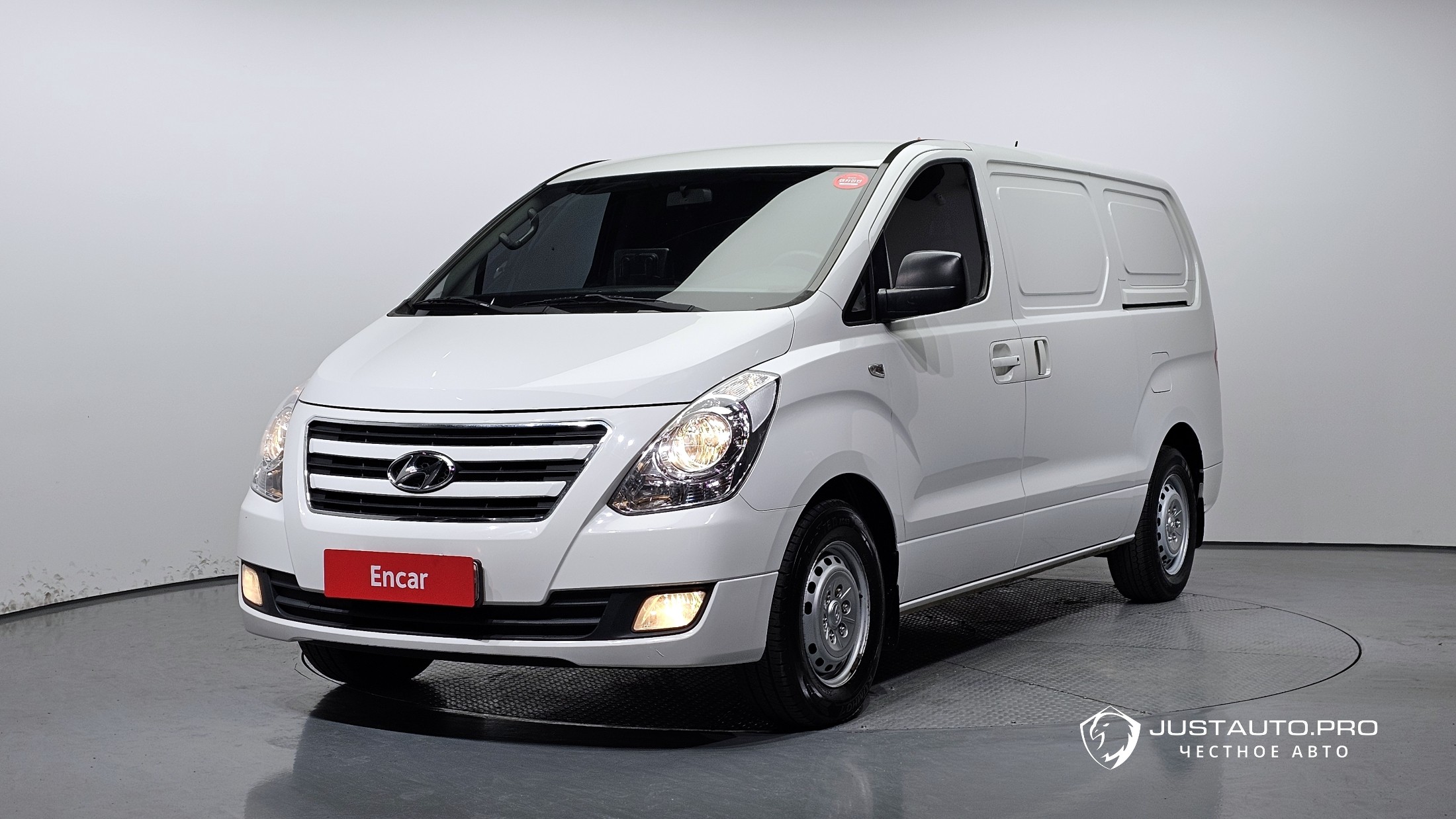 Автомобиль Hyundai Starex