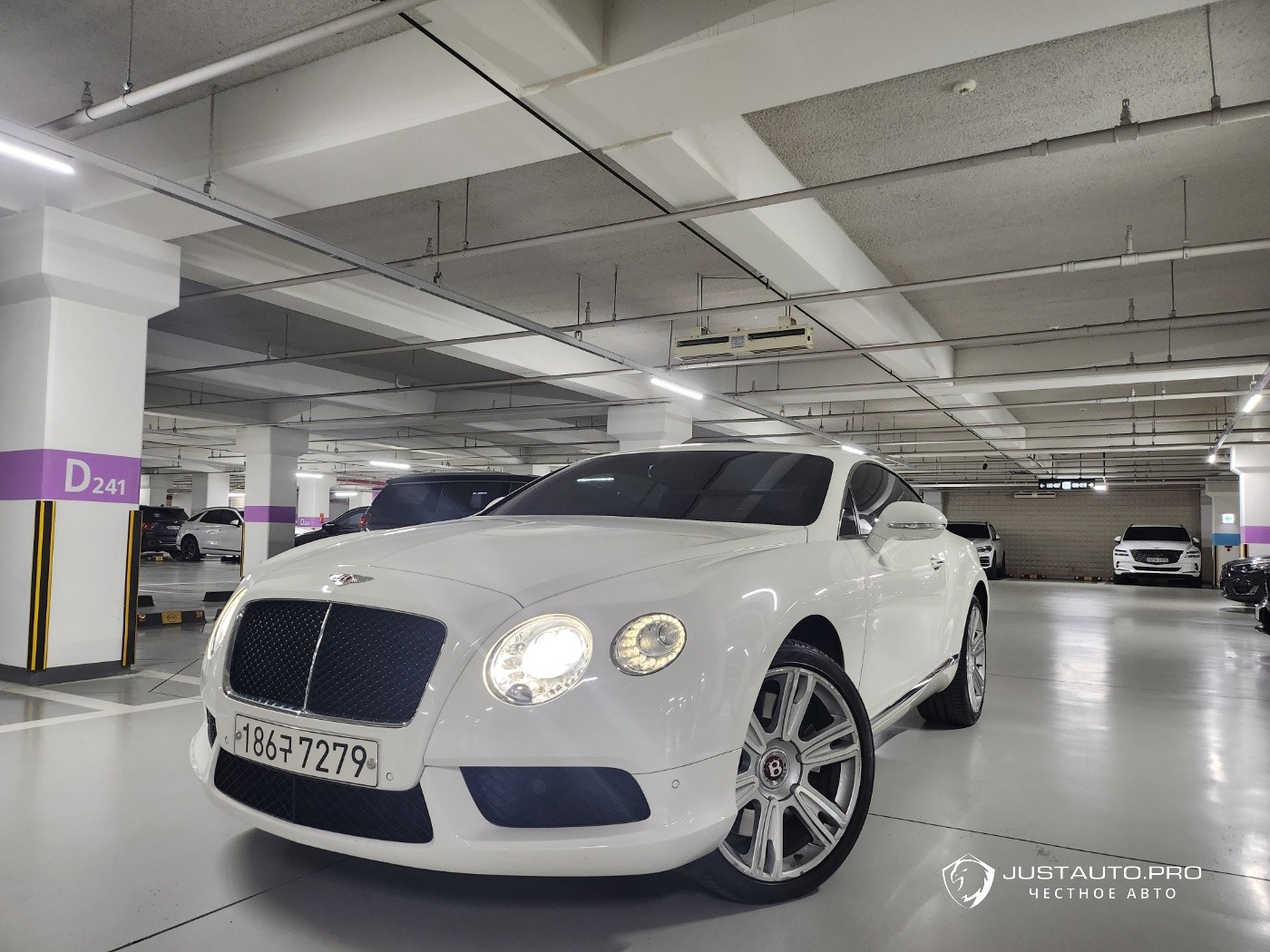 Автомобиль Bentley Continental