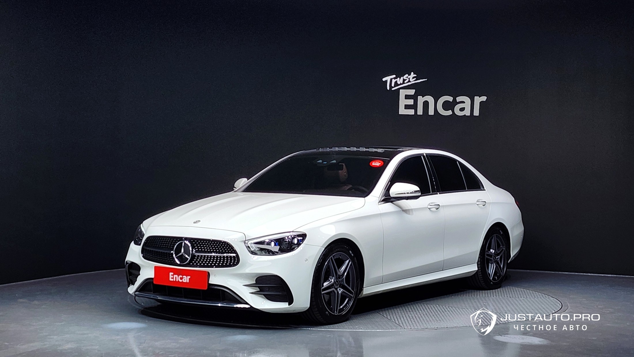 Автомобиль Mercedes-Benz E-Class