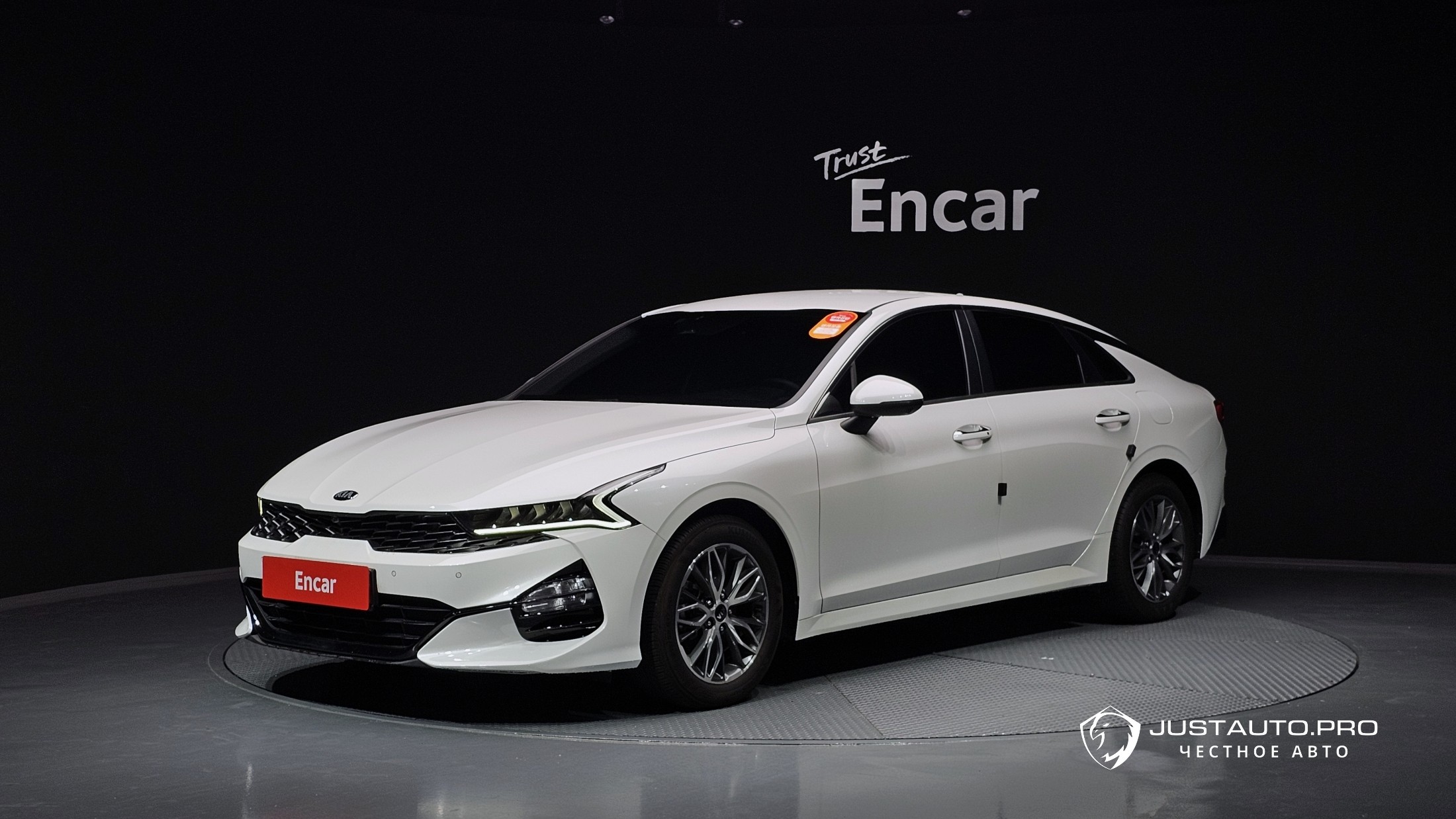 Автомобиль Kia K5