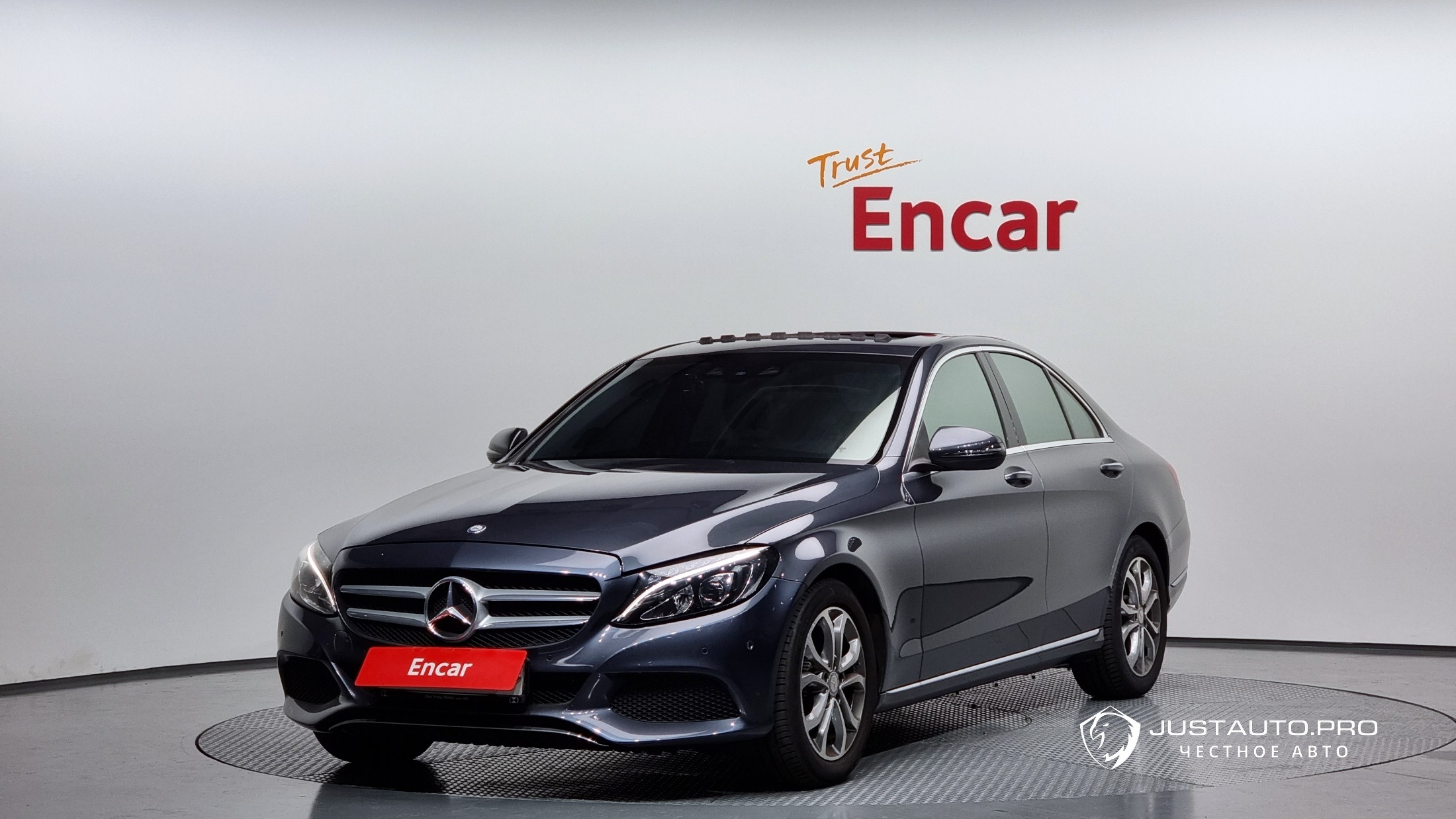 Автомобиль Mercedes-Benz C-Class
