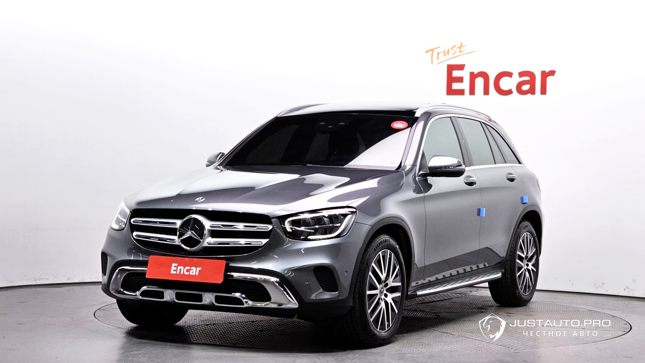 Автомобиль Mercedes-Benz GLC-Class