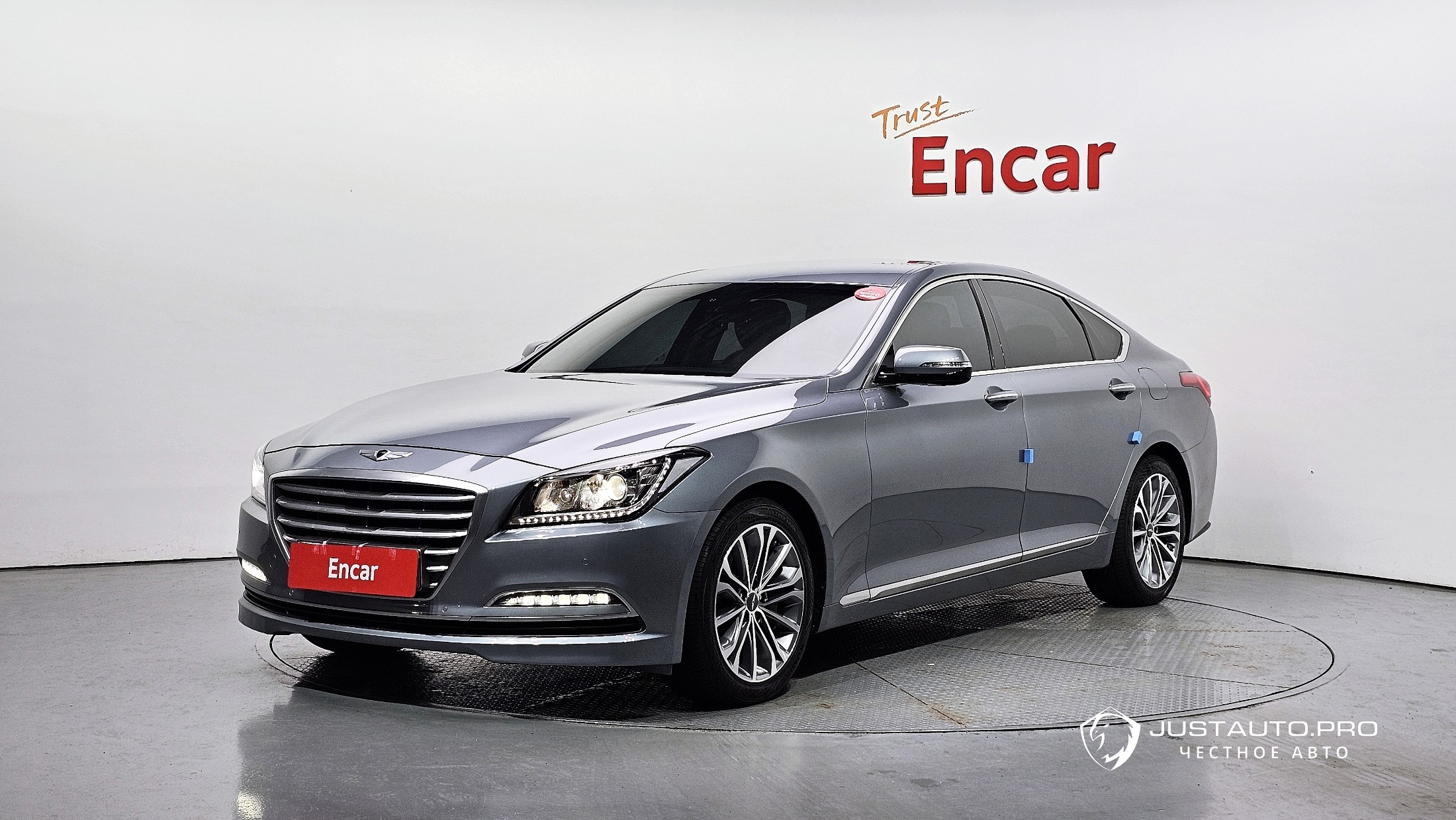Автомобиль Hyundai Genesis