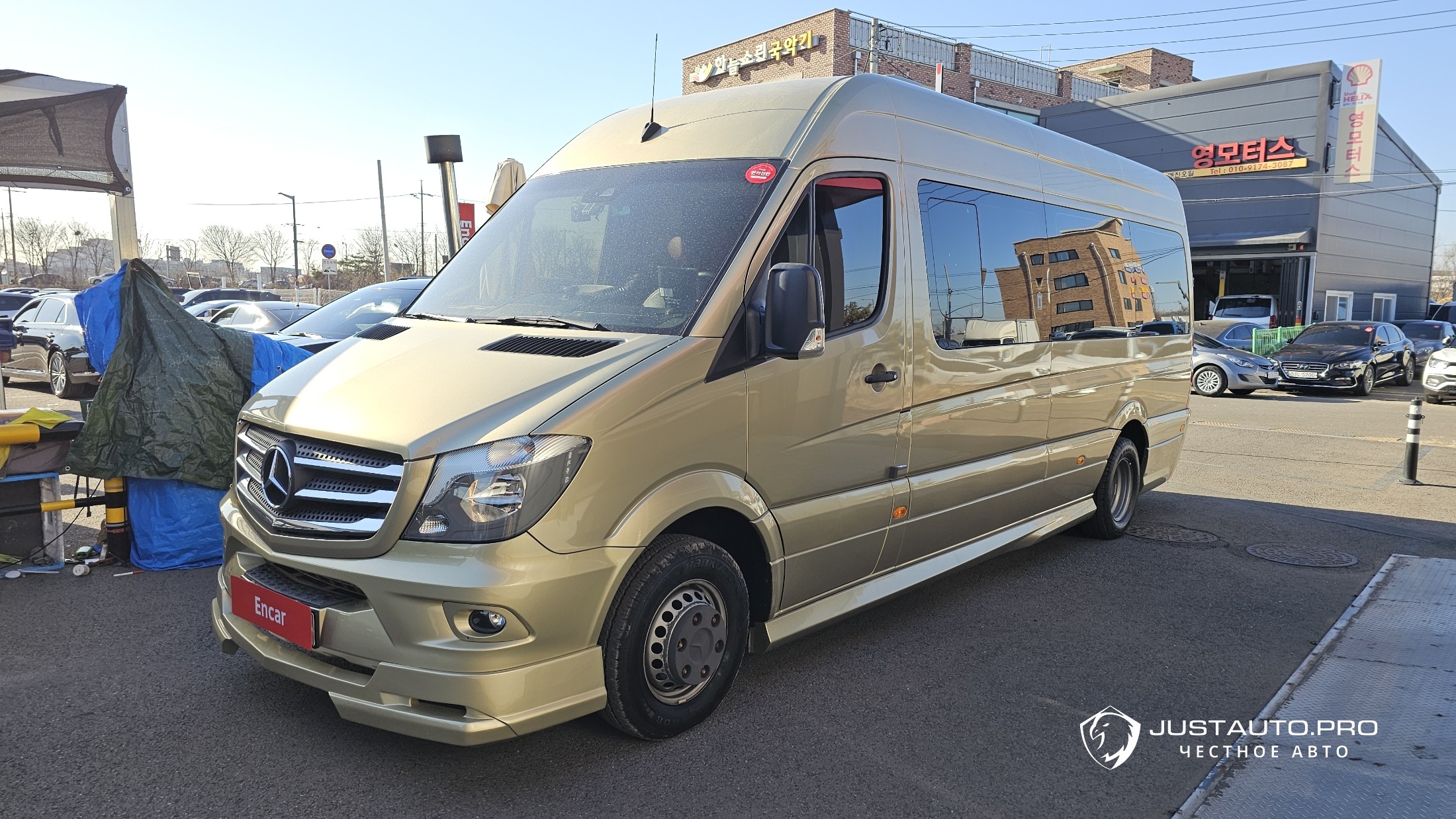 Автомобиль Mercedes-Benz Sprinter