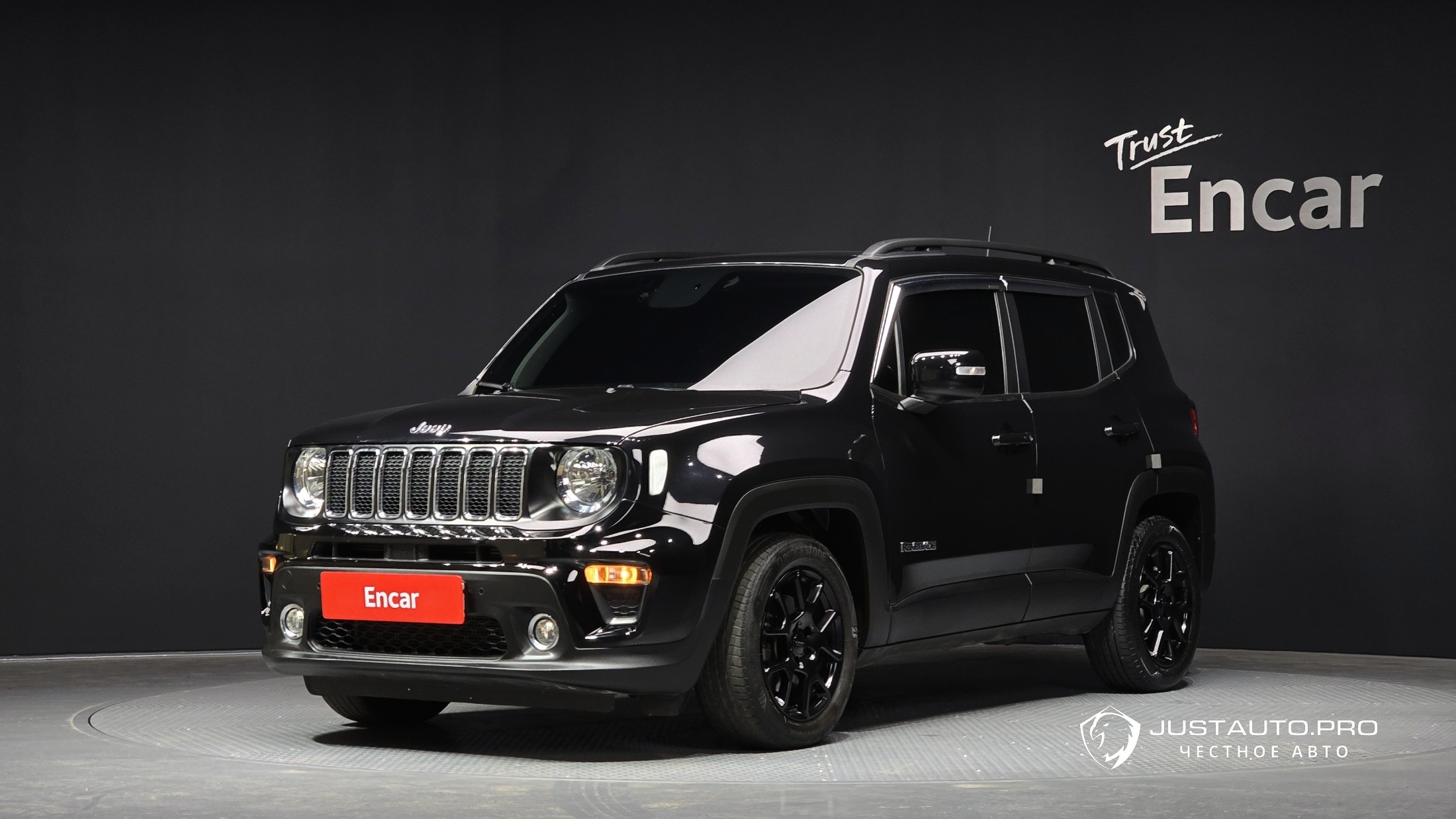 Автомобиль Jeep Renegade