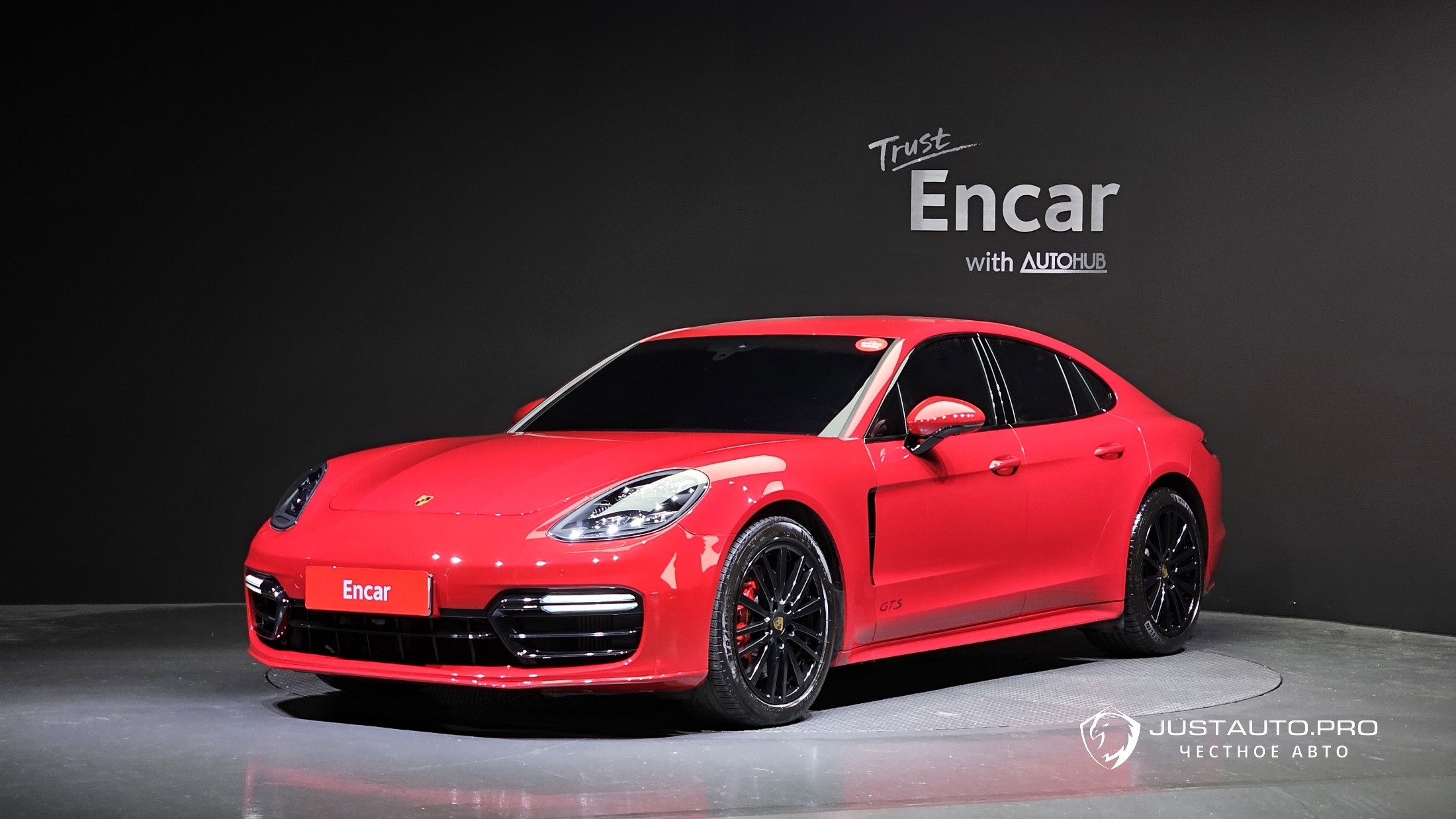 Автомобиль Porsche Panamera