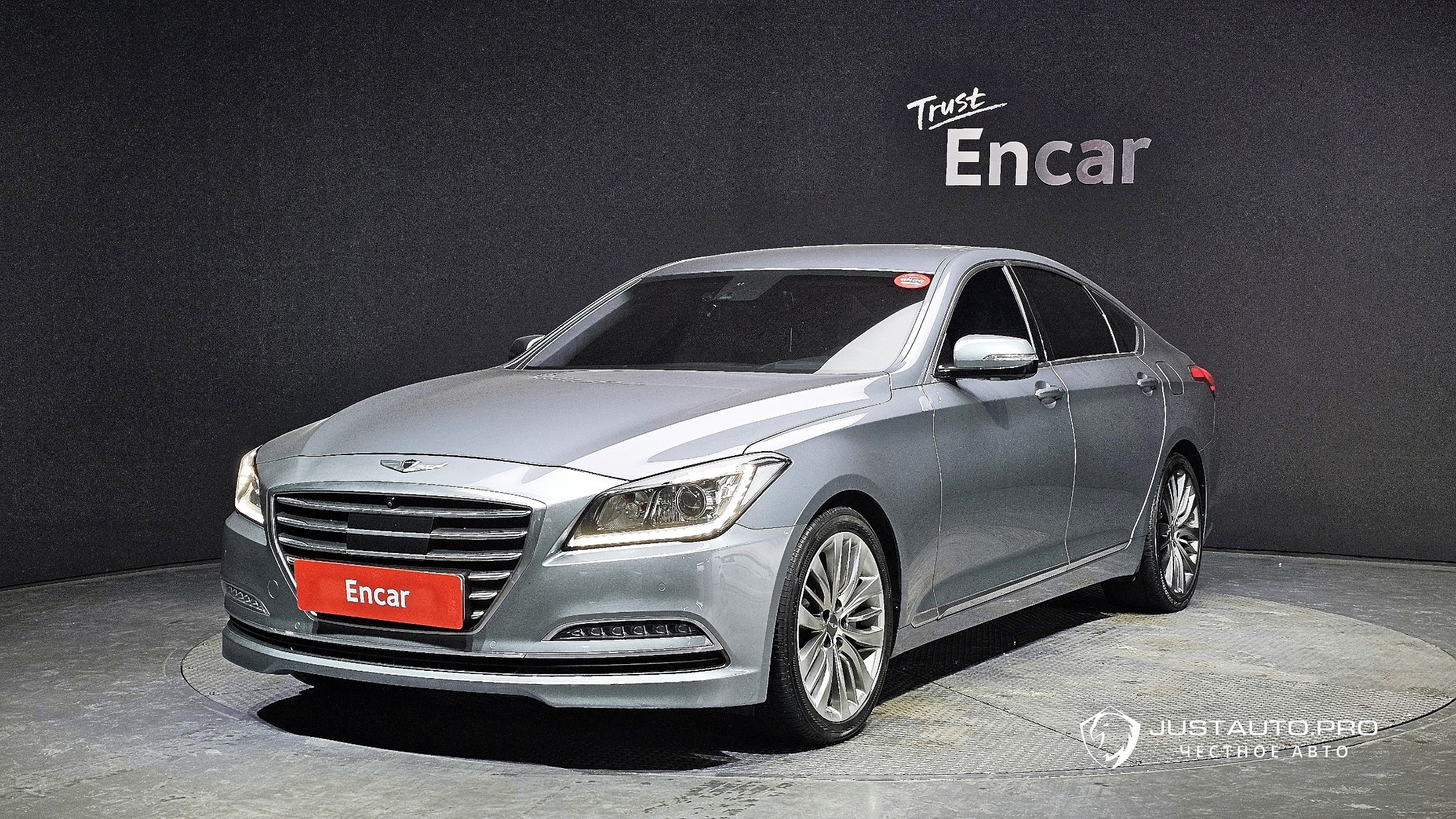 Автомобиль Hyundai Genesis