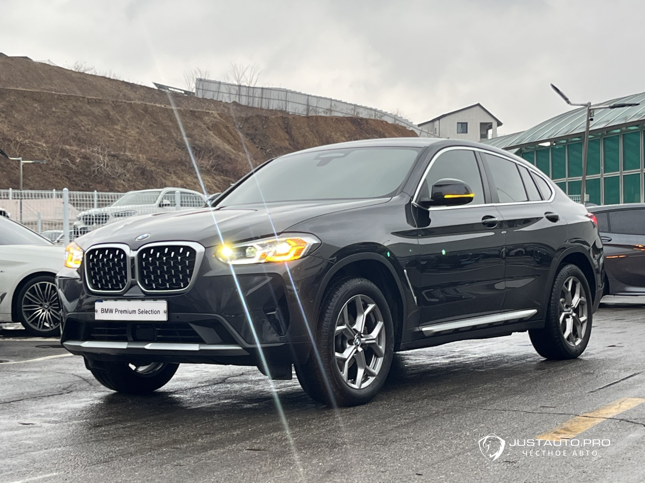 Автомобиль BMW X4