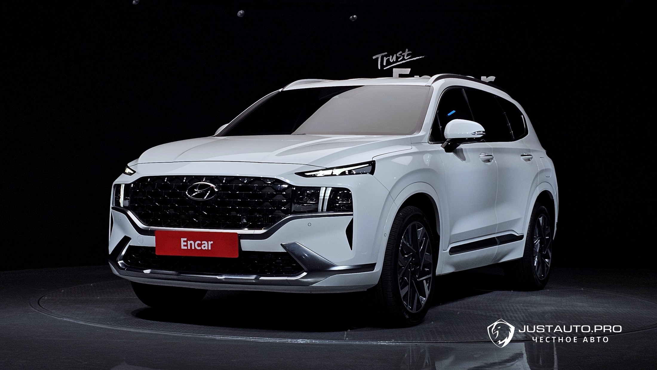 Автомобиль Hyundai Santafe