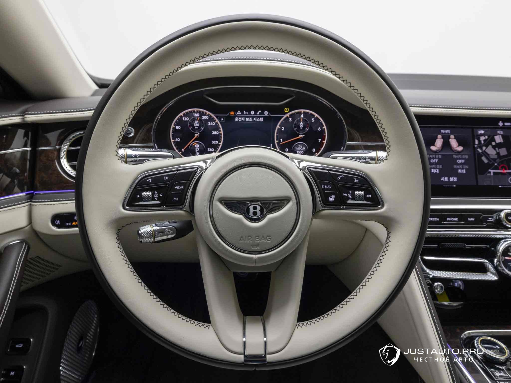 Автомобиль Bentley Flying Spur