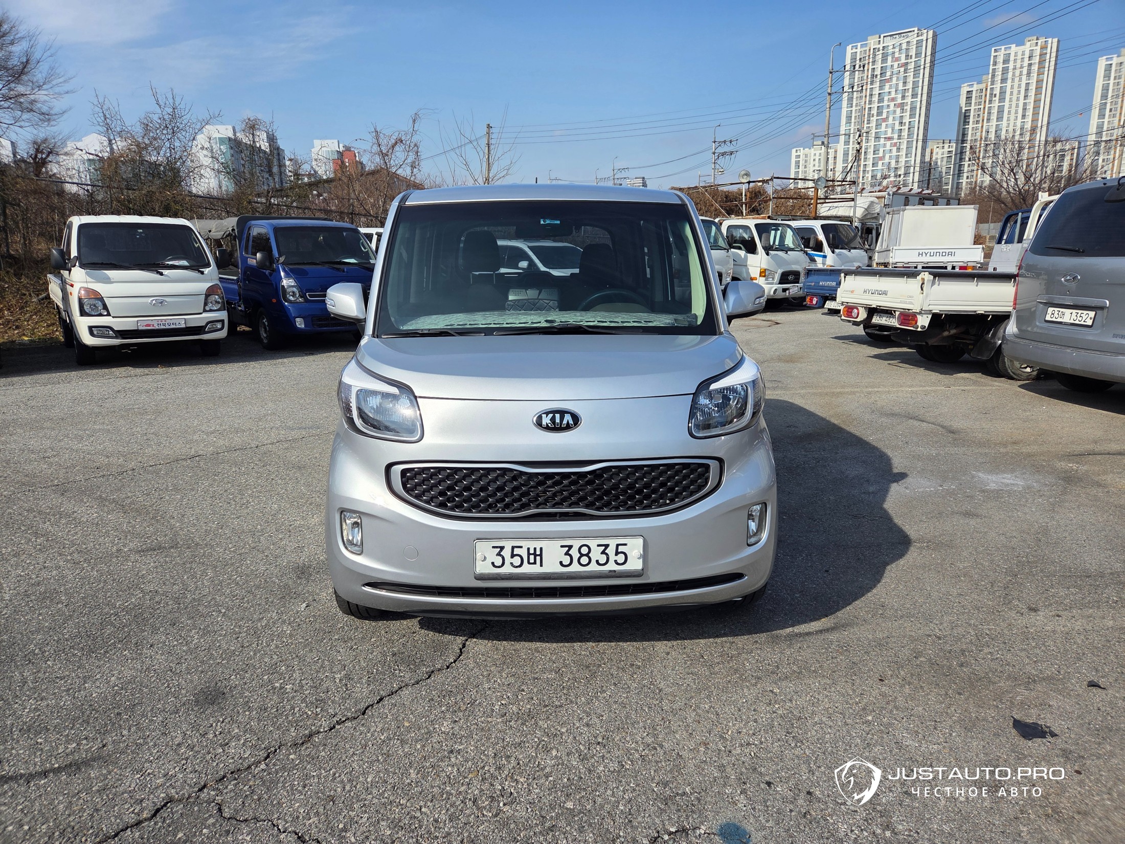 Автомобиль Kia RAY