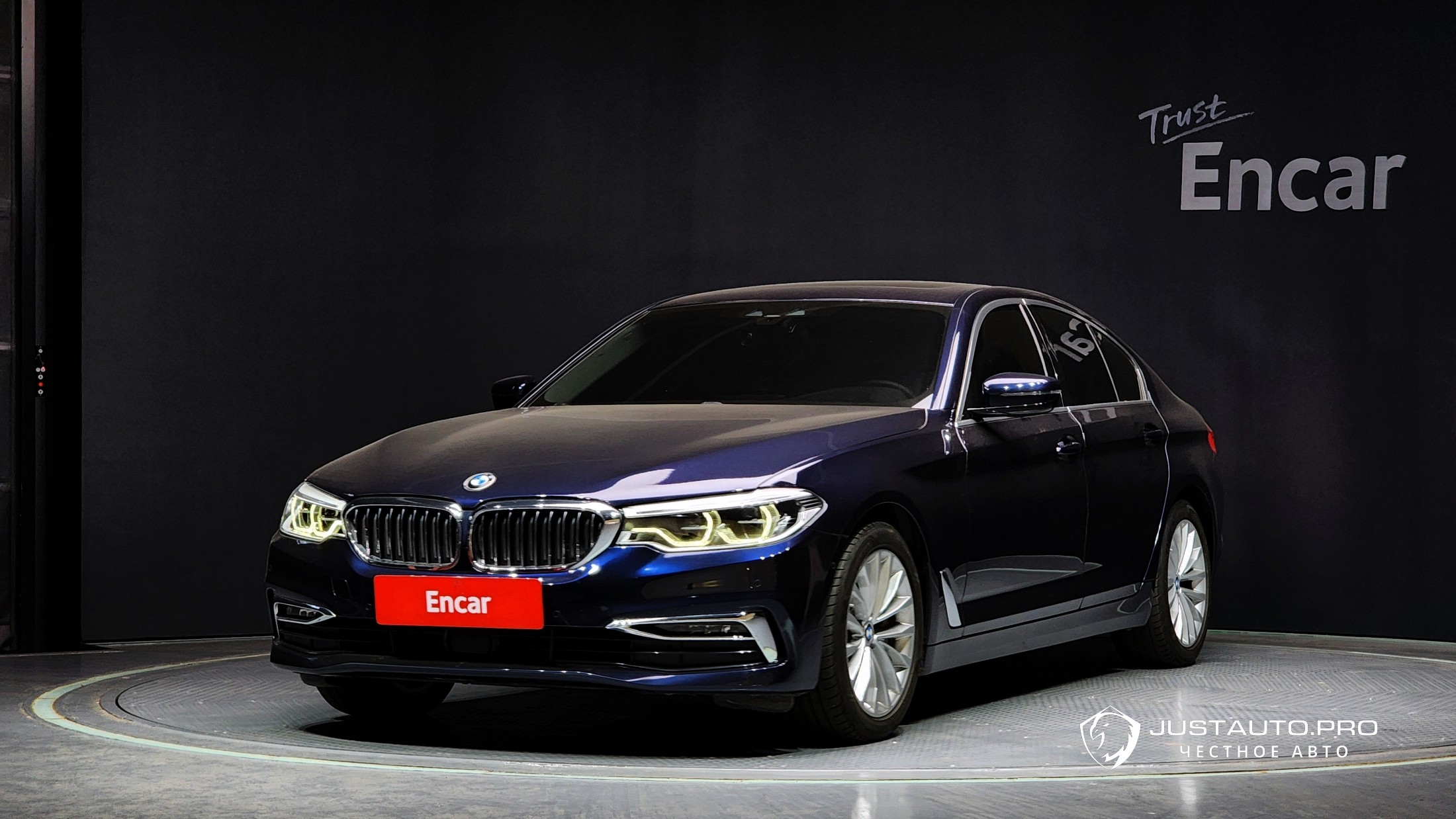 Автомобиль BMW 5-Series