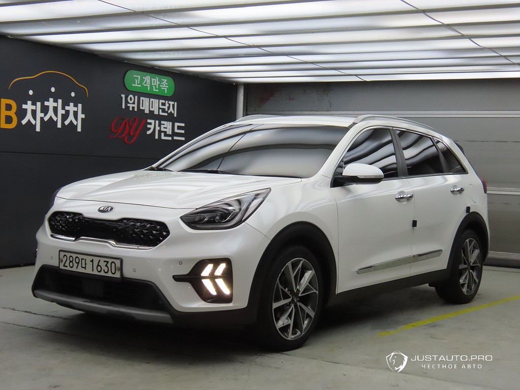 Автомобиль Kia Niro