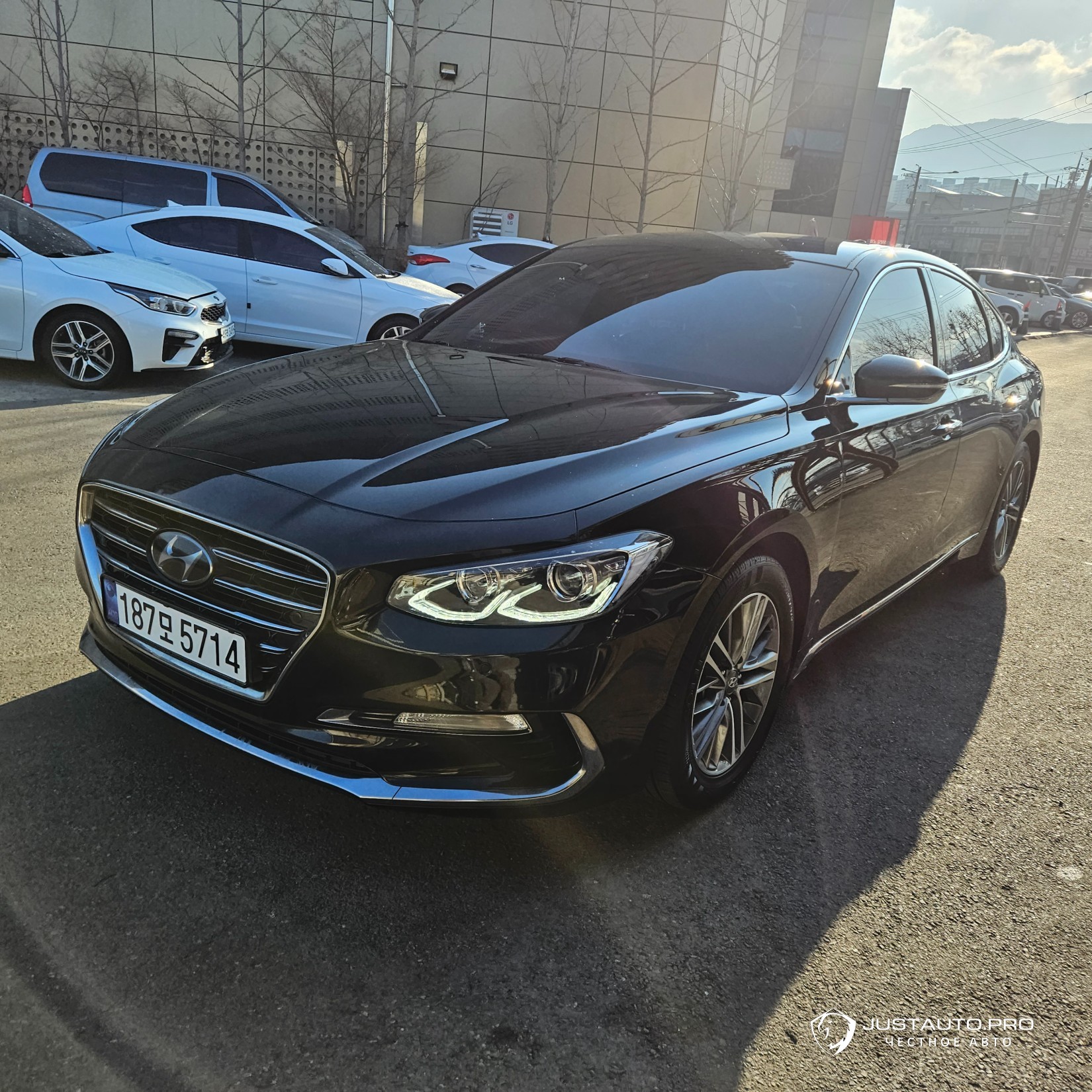 Автомобиль Hyundai Grandeur