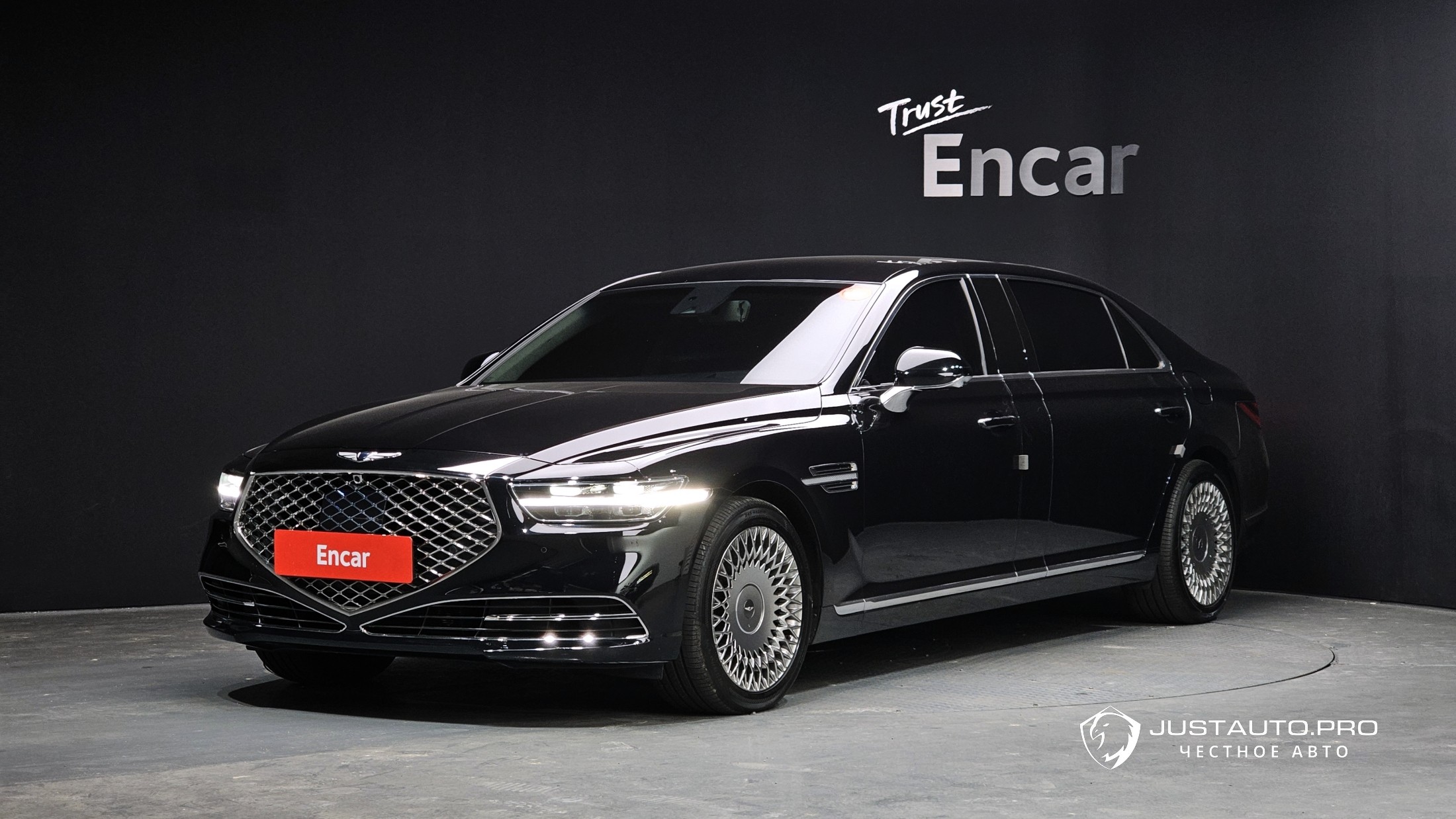 Автомобиль Genesis G90