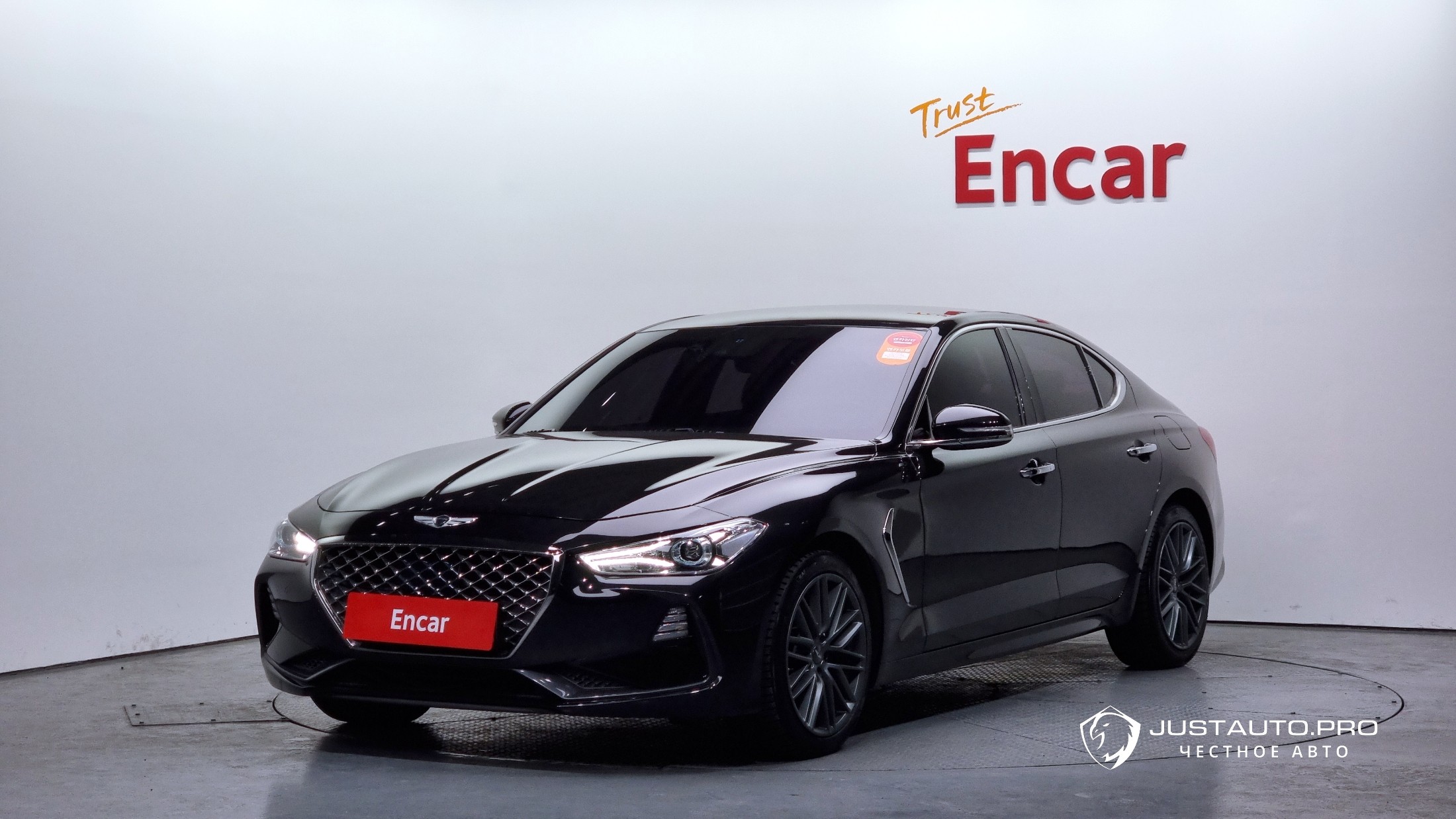 Автомобиль Genesis G70