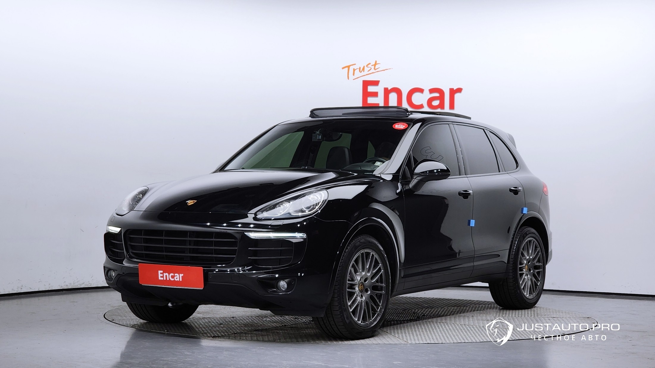 Автомобиль Porsche Cayenne