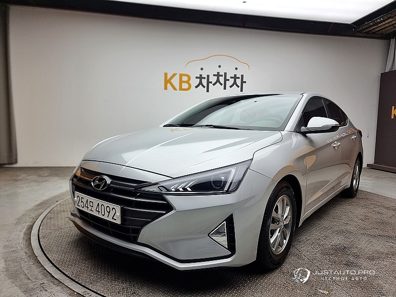 Автомобиль Hyundai AVANTE