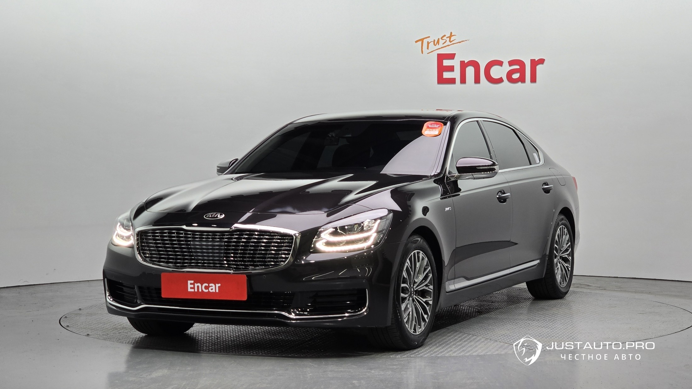 Автомобиль Kia K9