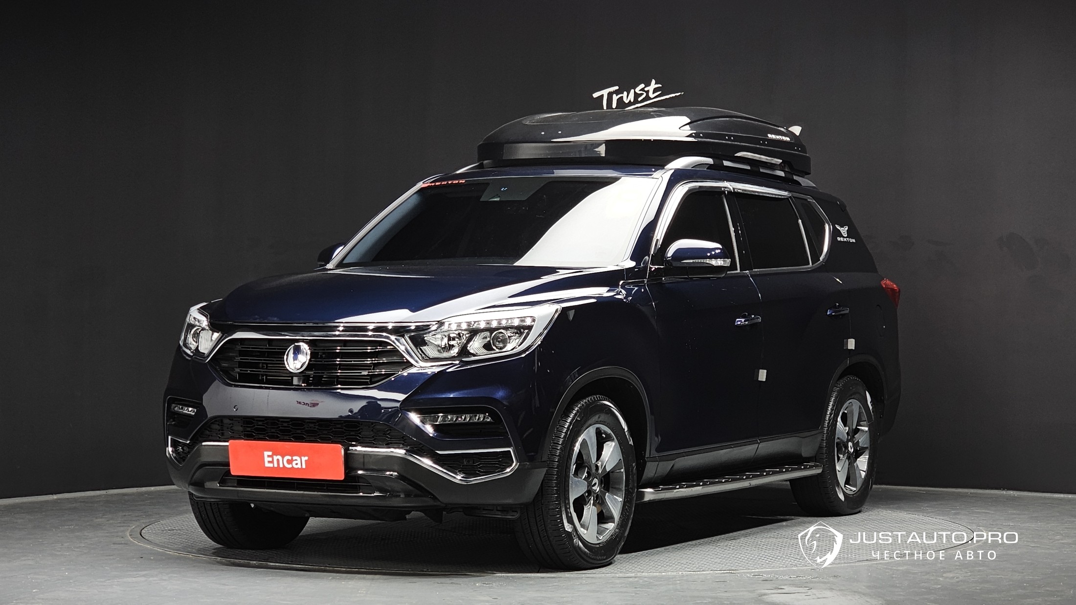Автомобиль KG_Mobility_Ssangyong Rexton