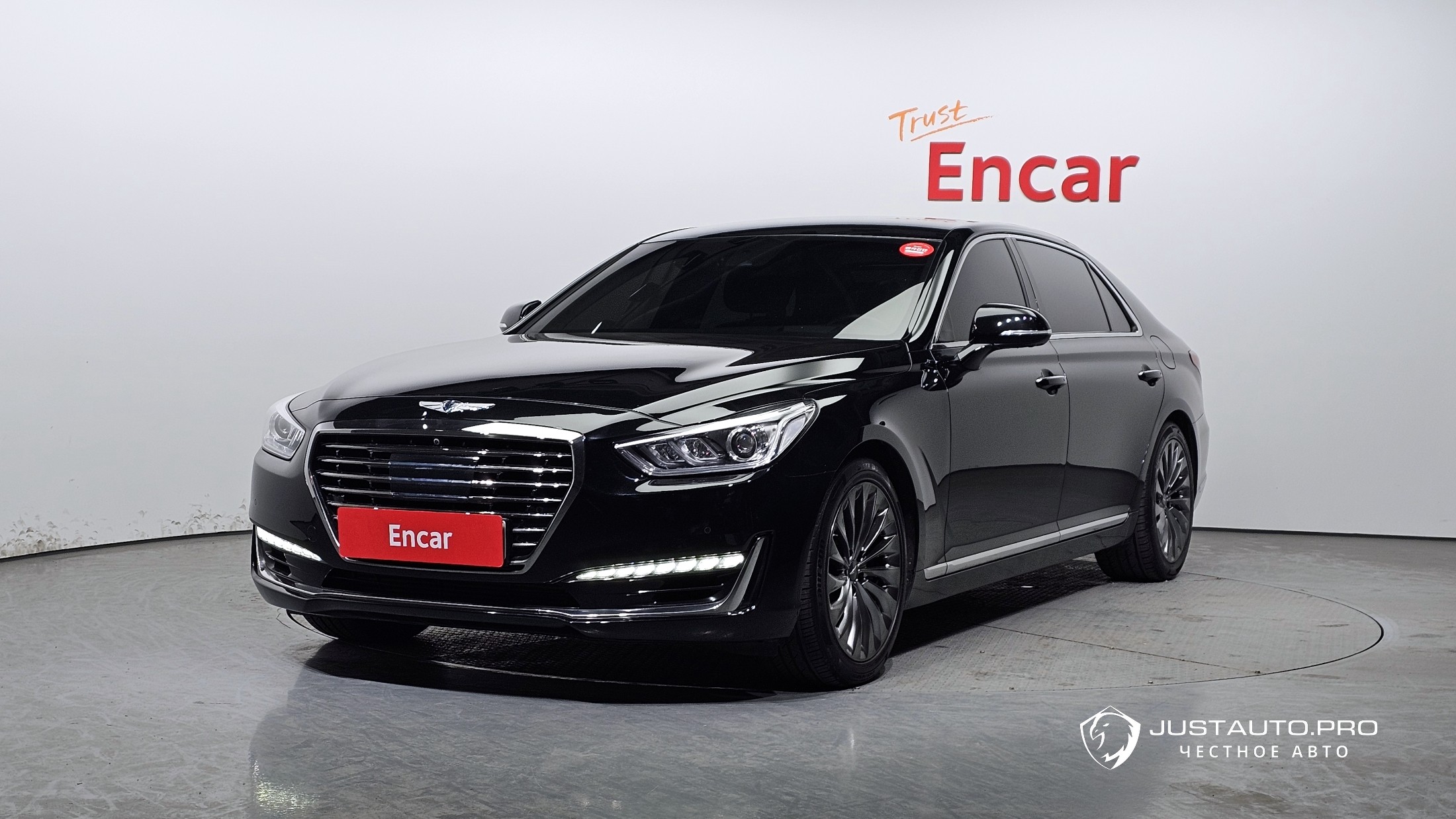 Автомобиль Genesis EQ900