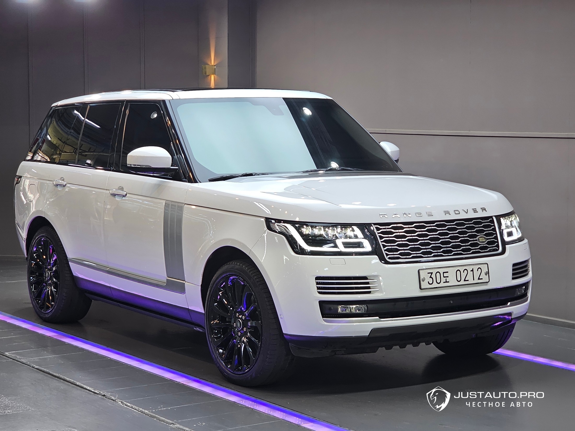 Автомобиль Land Rover Range Rover