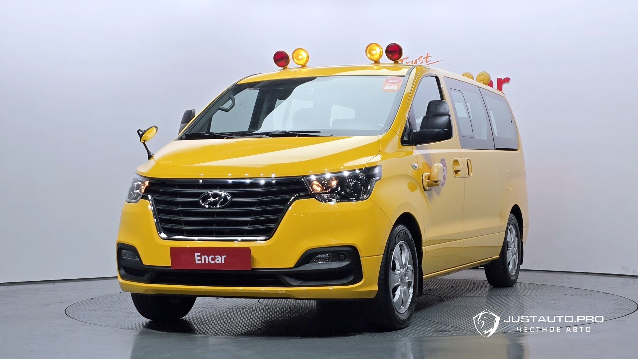 Автомобиль Hyundai Starex