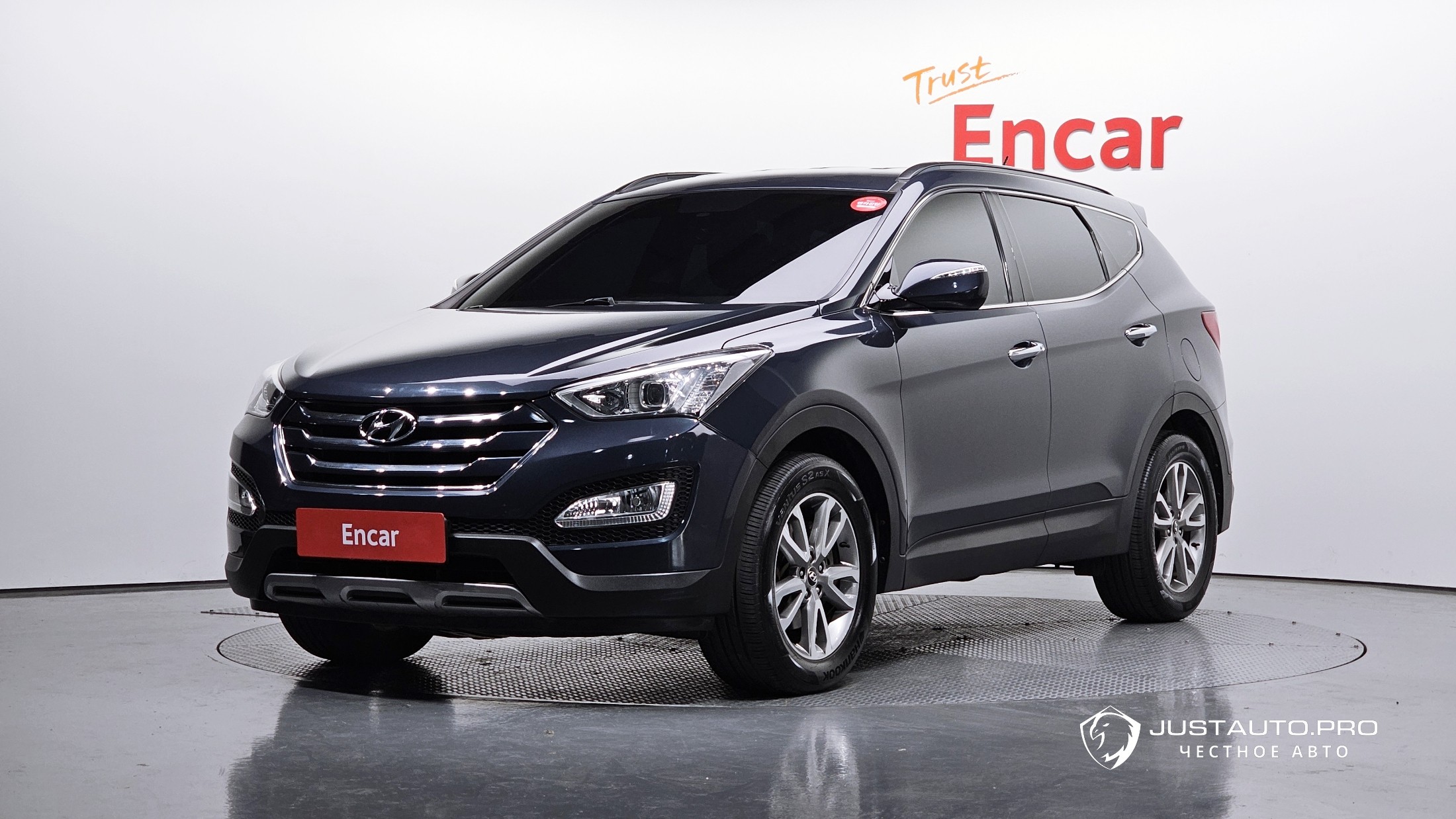 Автомобиль Hyundai Santafe