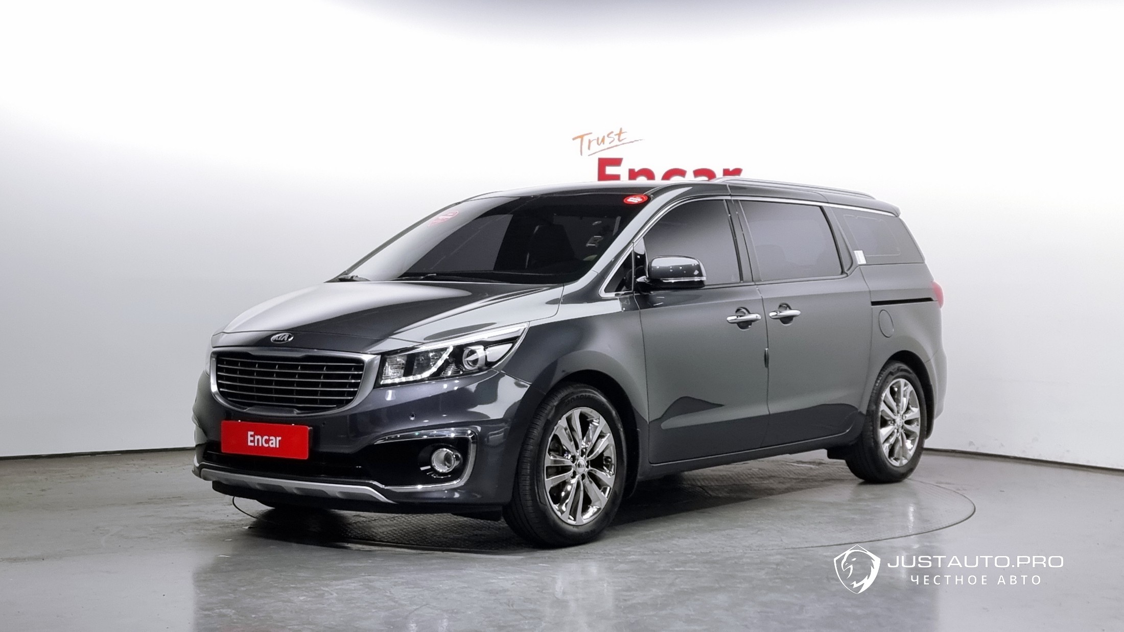 Автомобиль Kia Canival