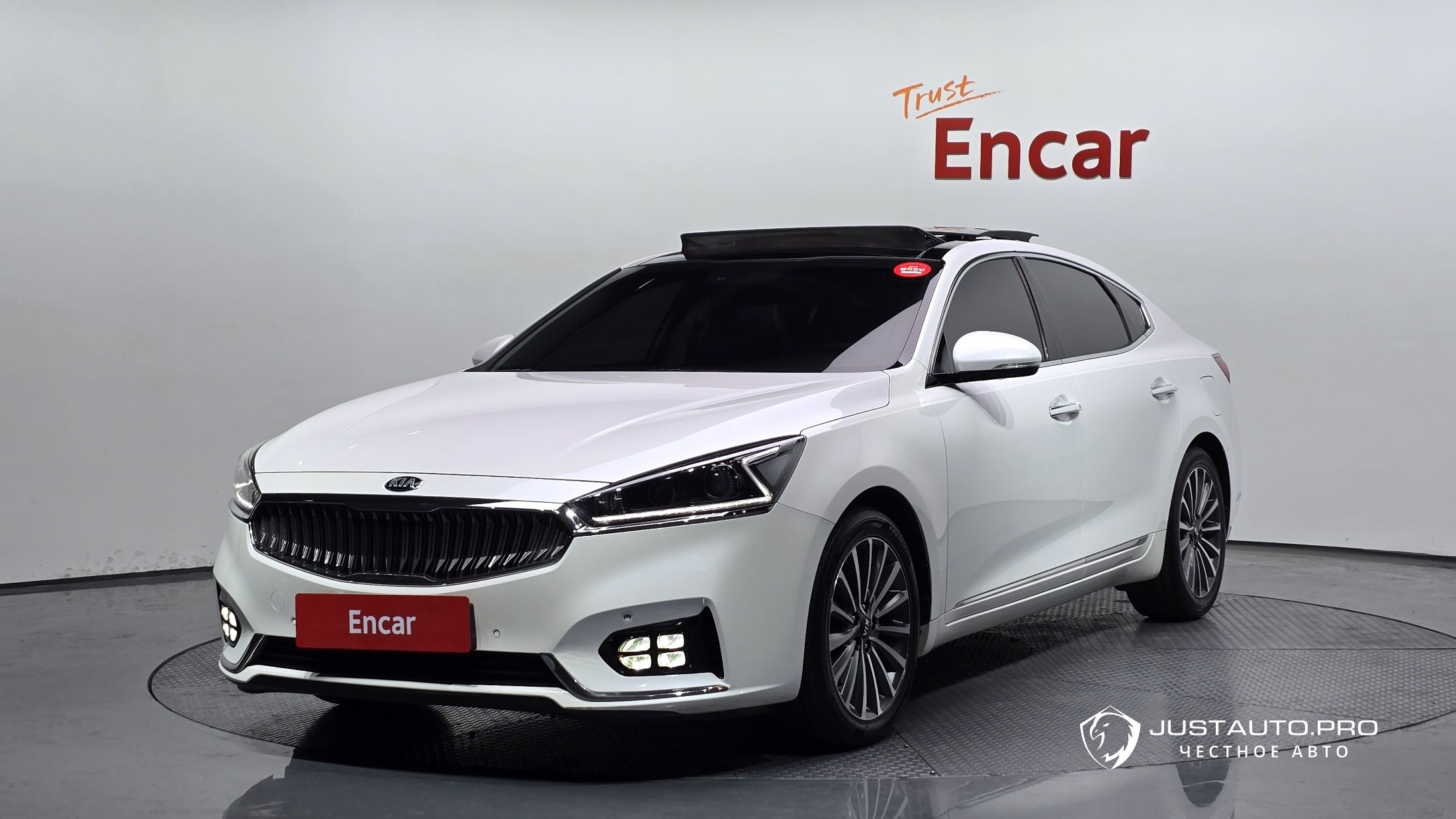 Автомобиль Kia K7
