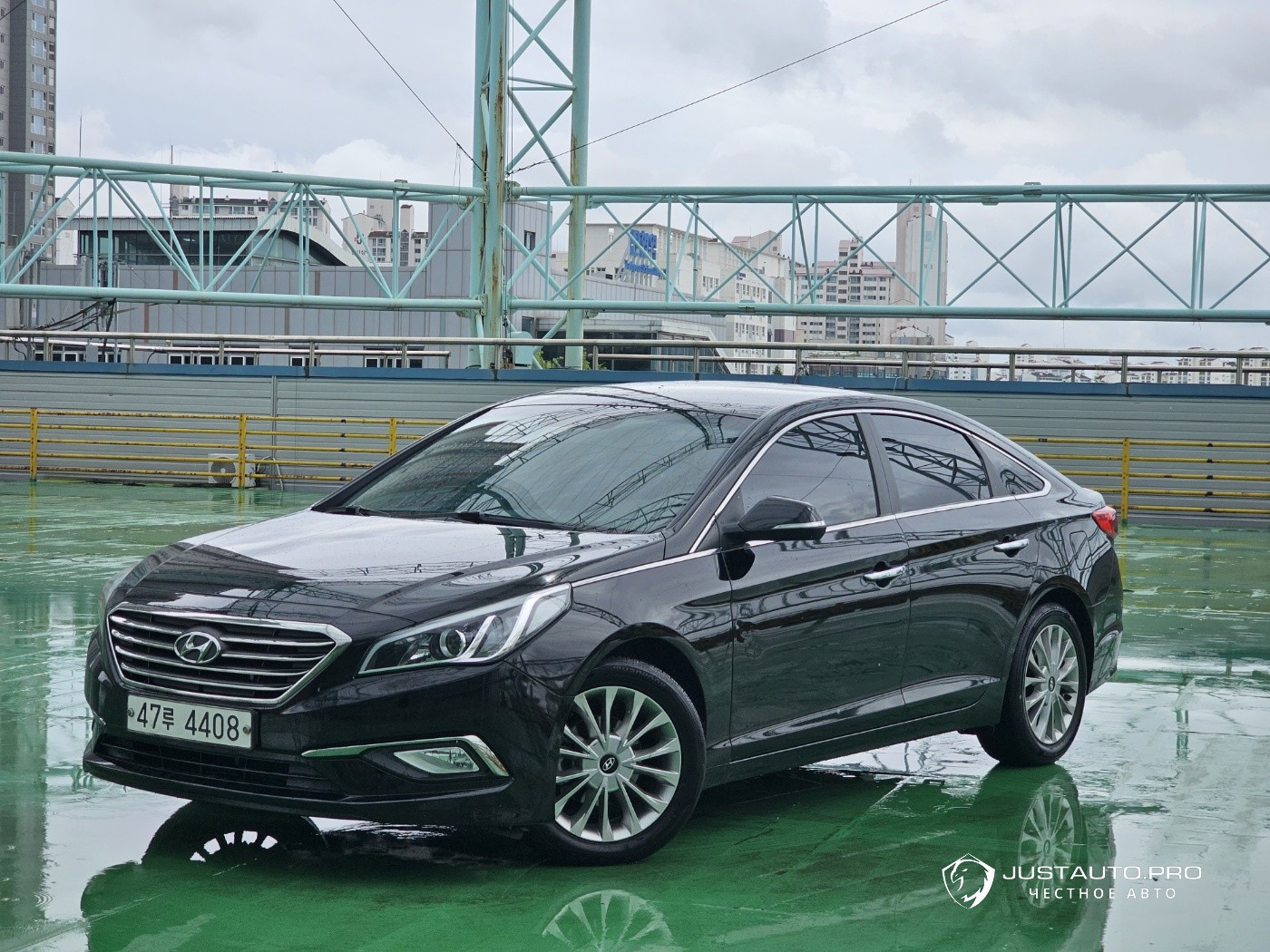 Автомобиль Hyundai Sonata