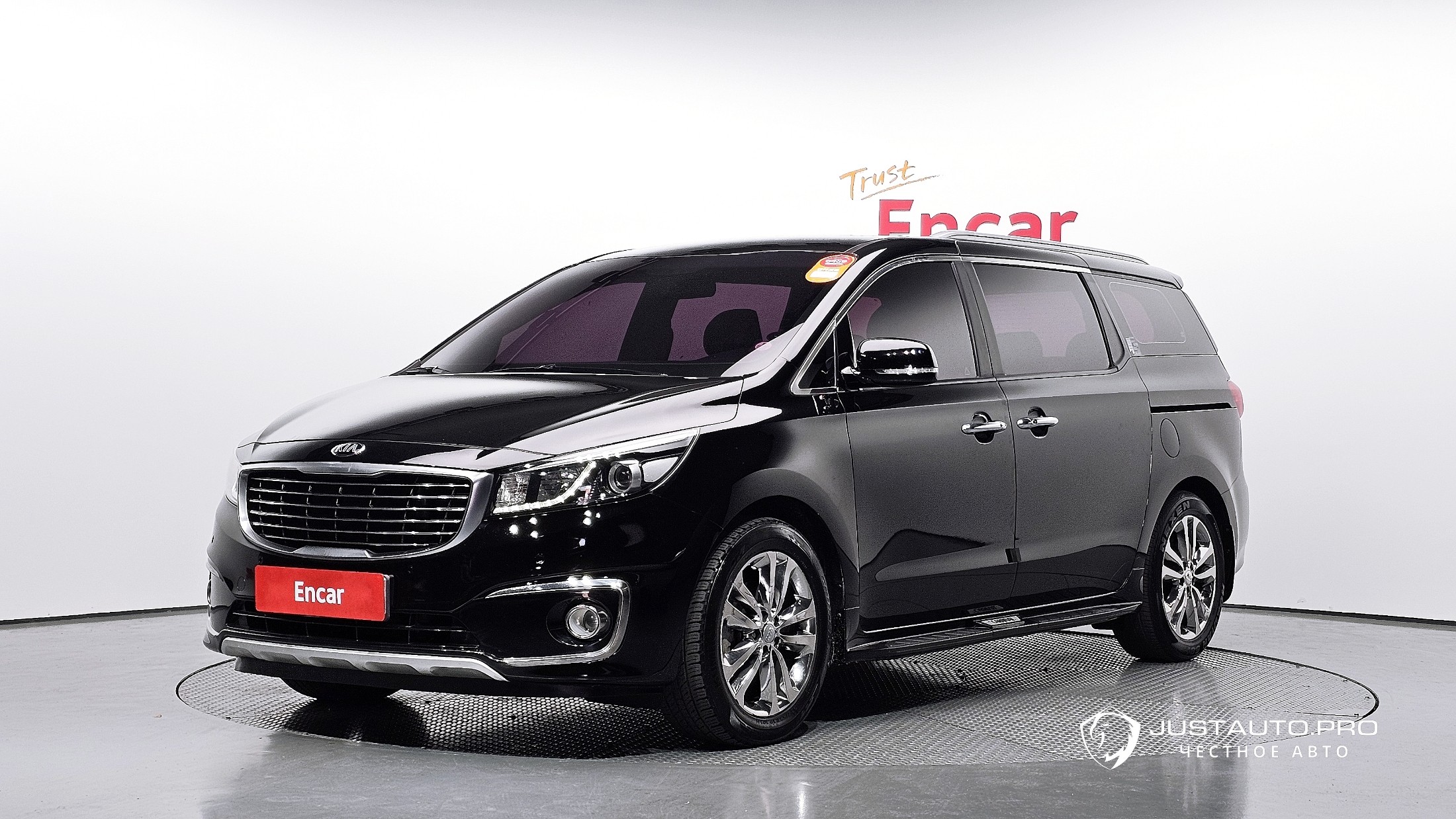 Автомобиль Kia Canival