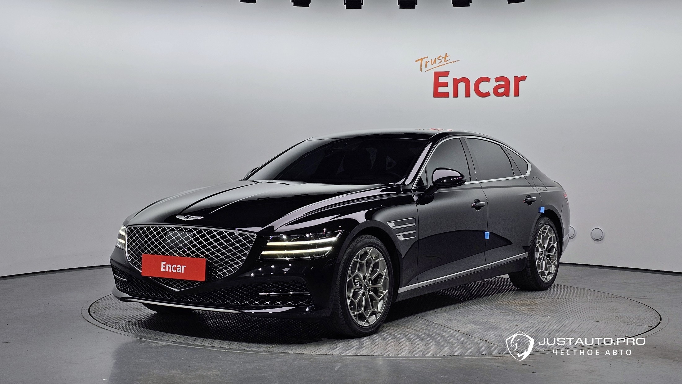 Автомобиль Genesis G80