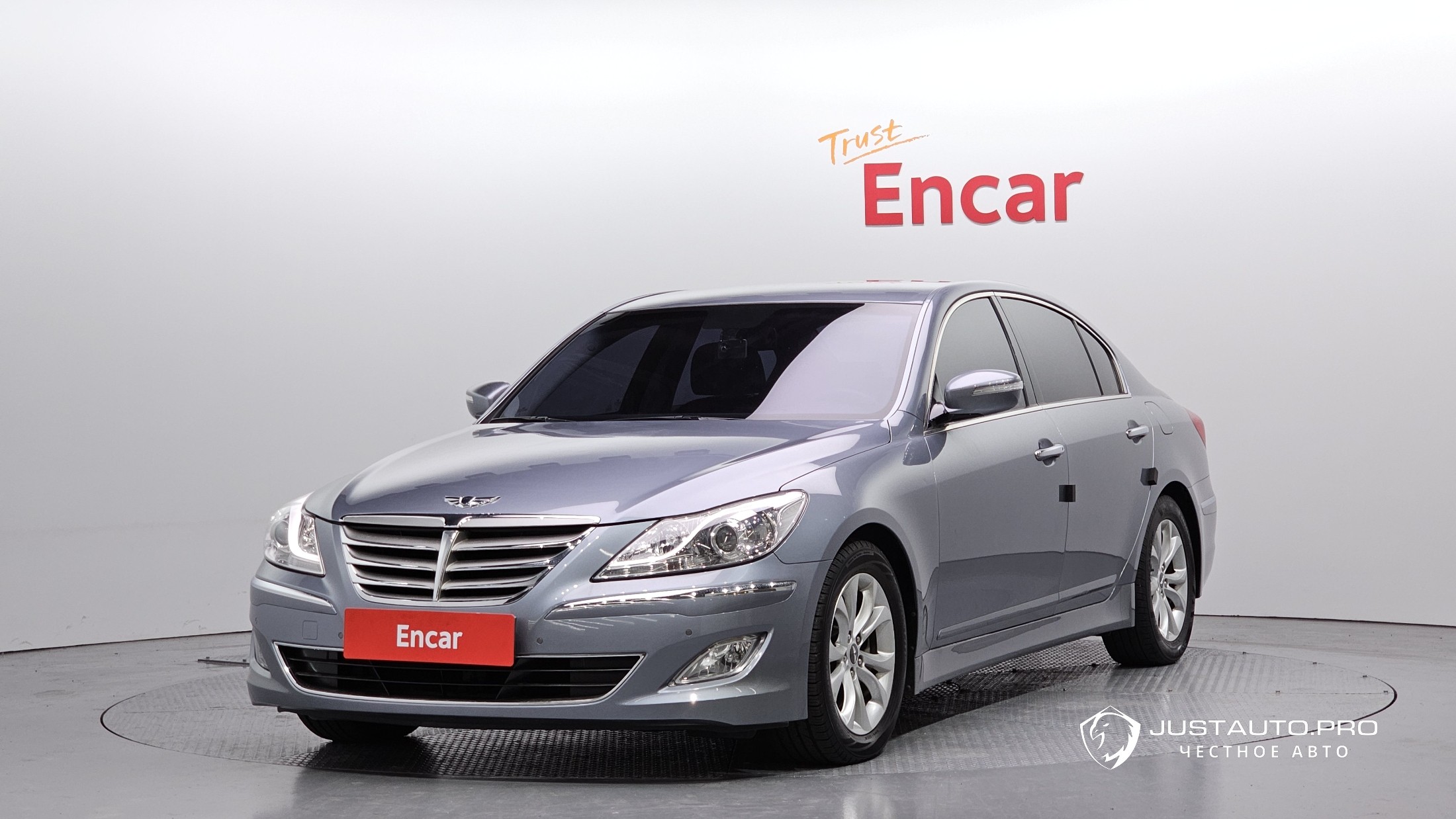 Автомобиль Hyundai Genesis