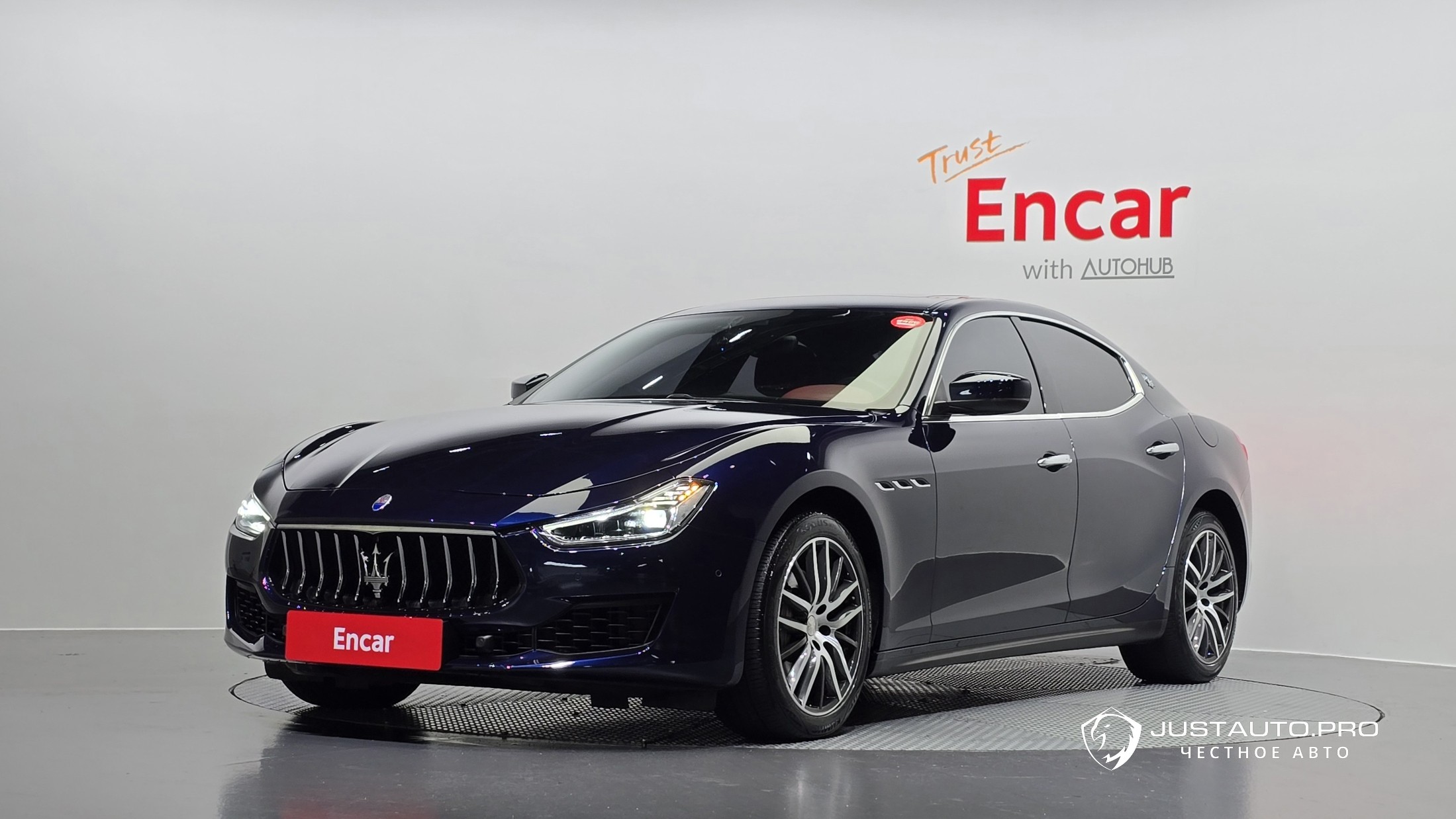 Автомобиль Maserati Ghibli
