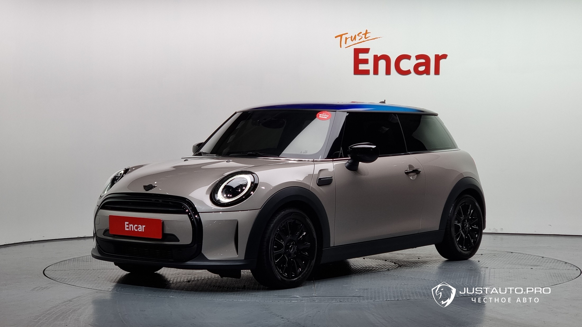 Автомобиль Mini Cooper