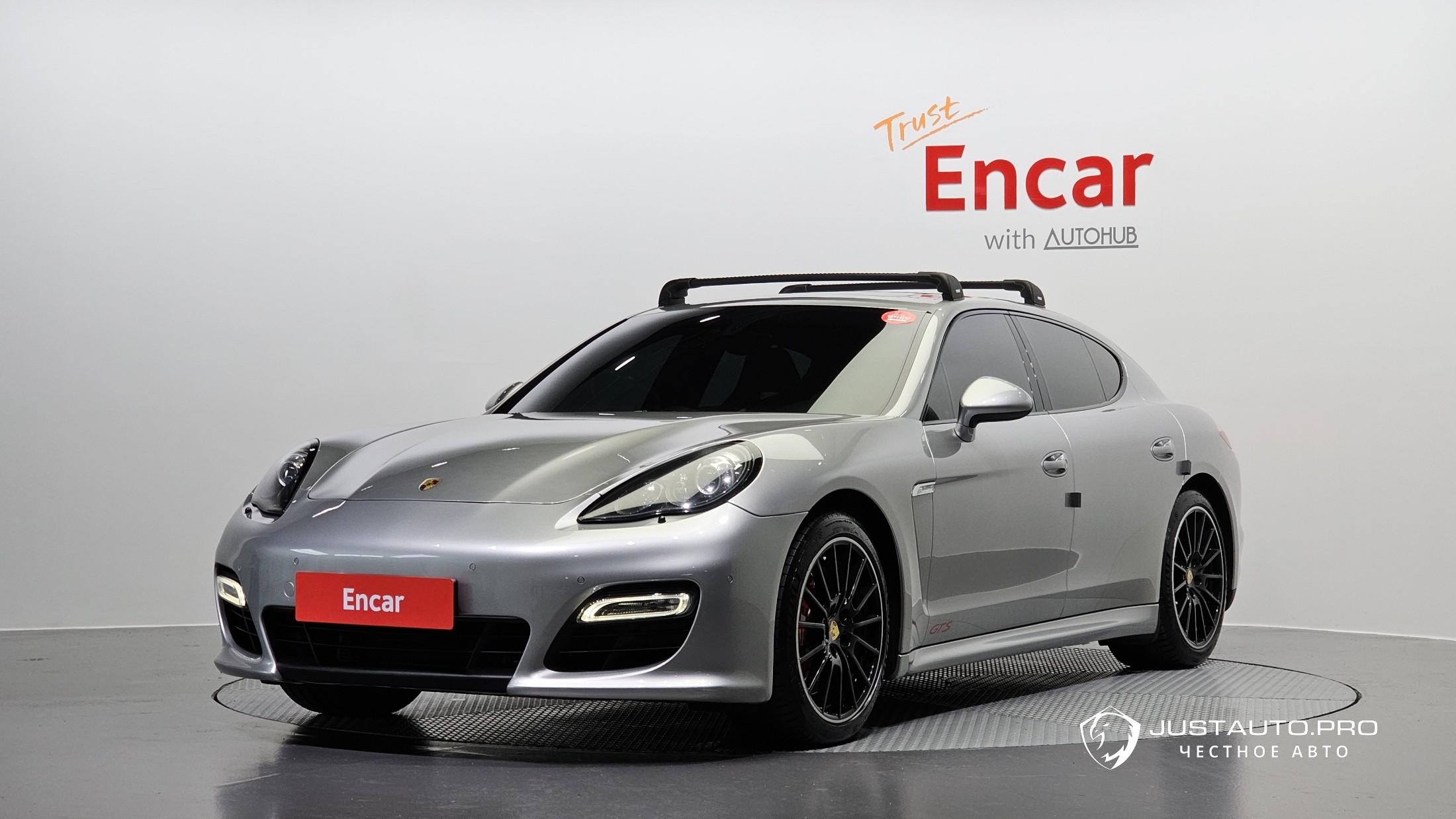 Автомобиль Porsche Panamera