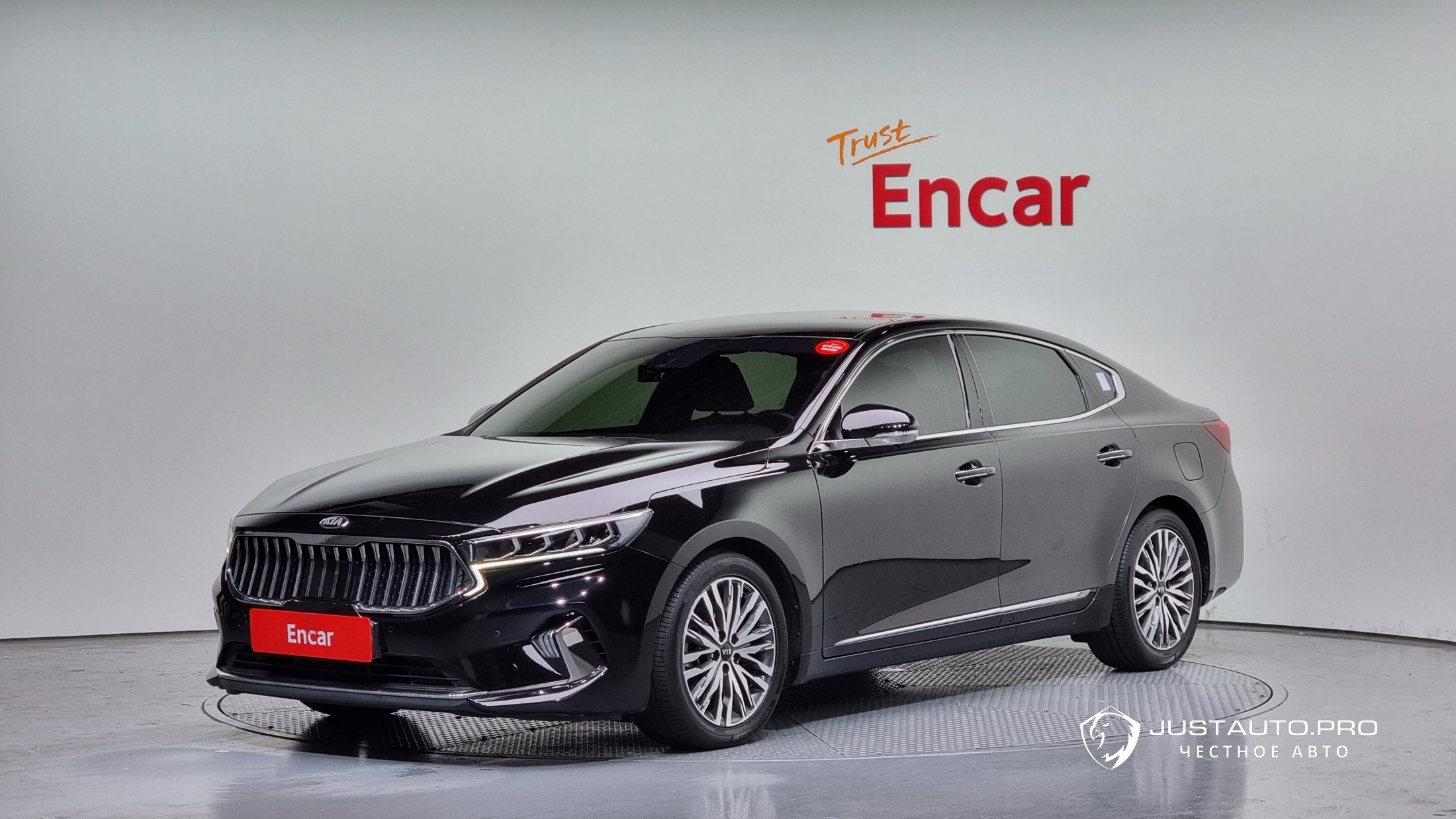 Автомобиль Kia K7