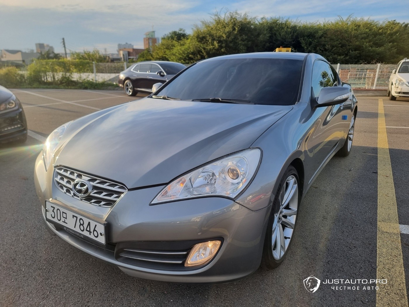 Автомобиль Hyundai Genesis