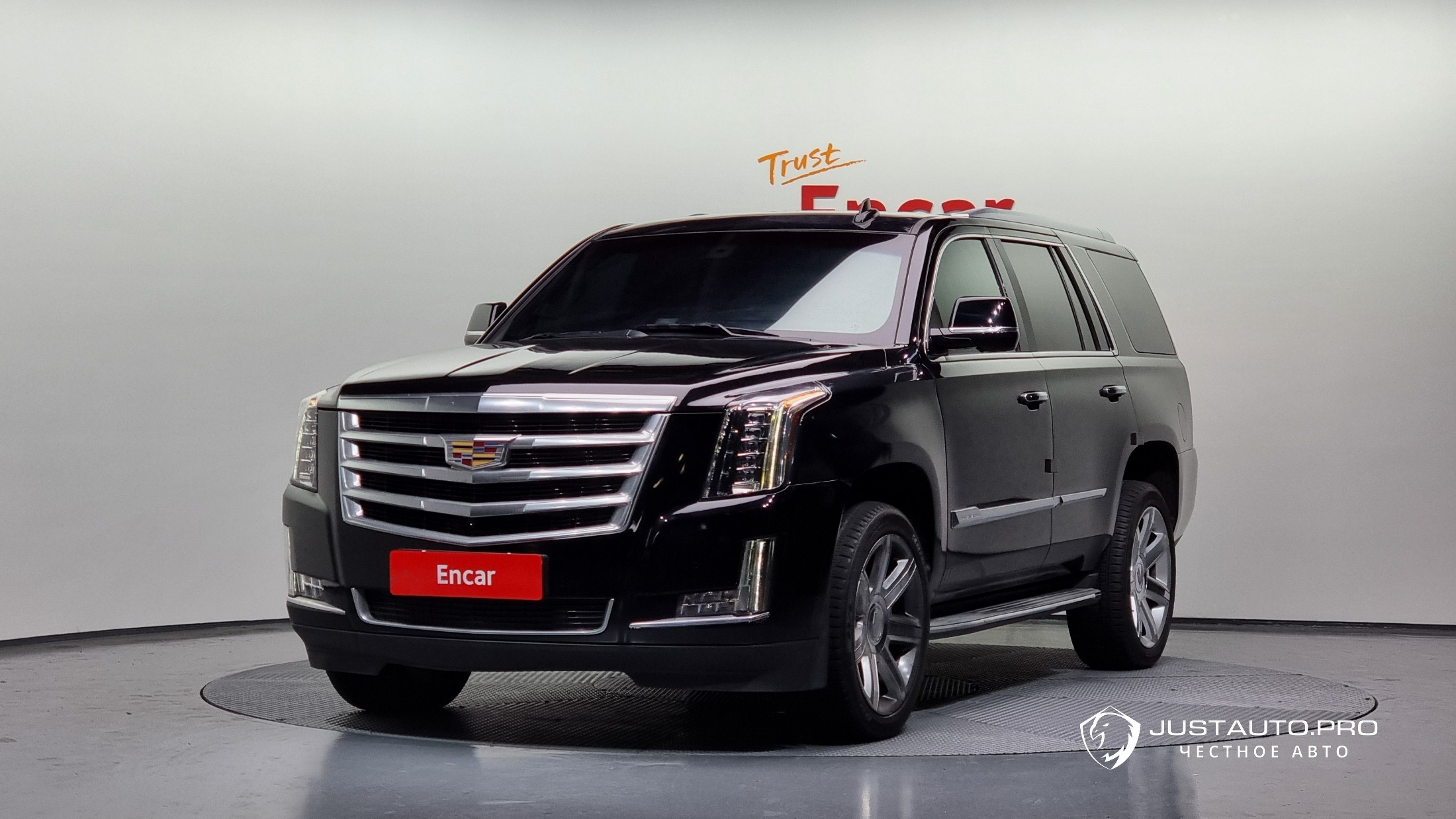 Автомобиль Cadillac Escalade