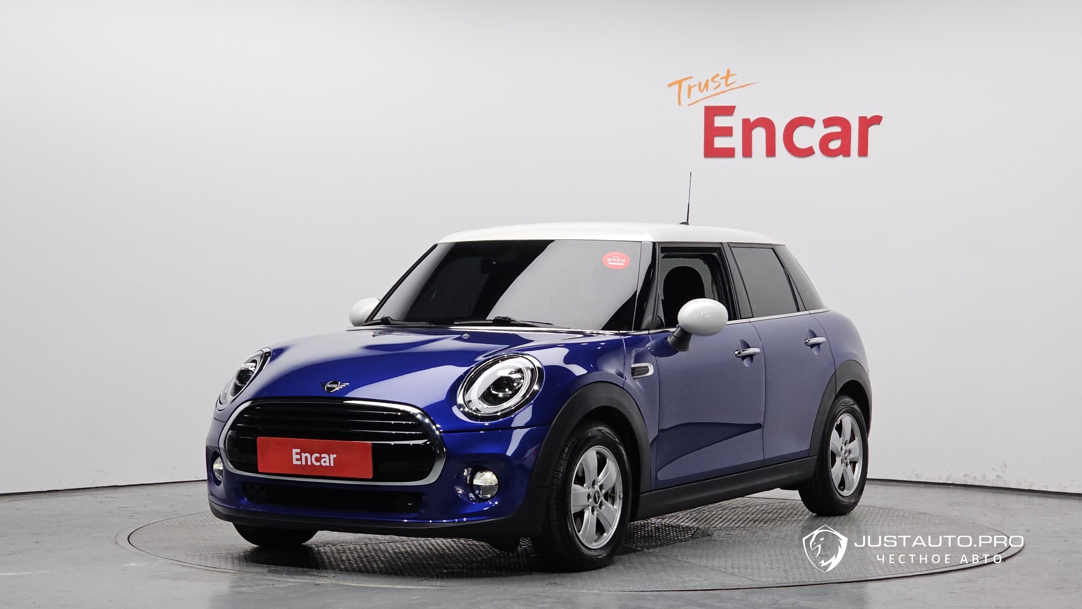 Автомобиль Mini Cooper