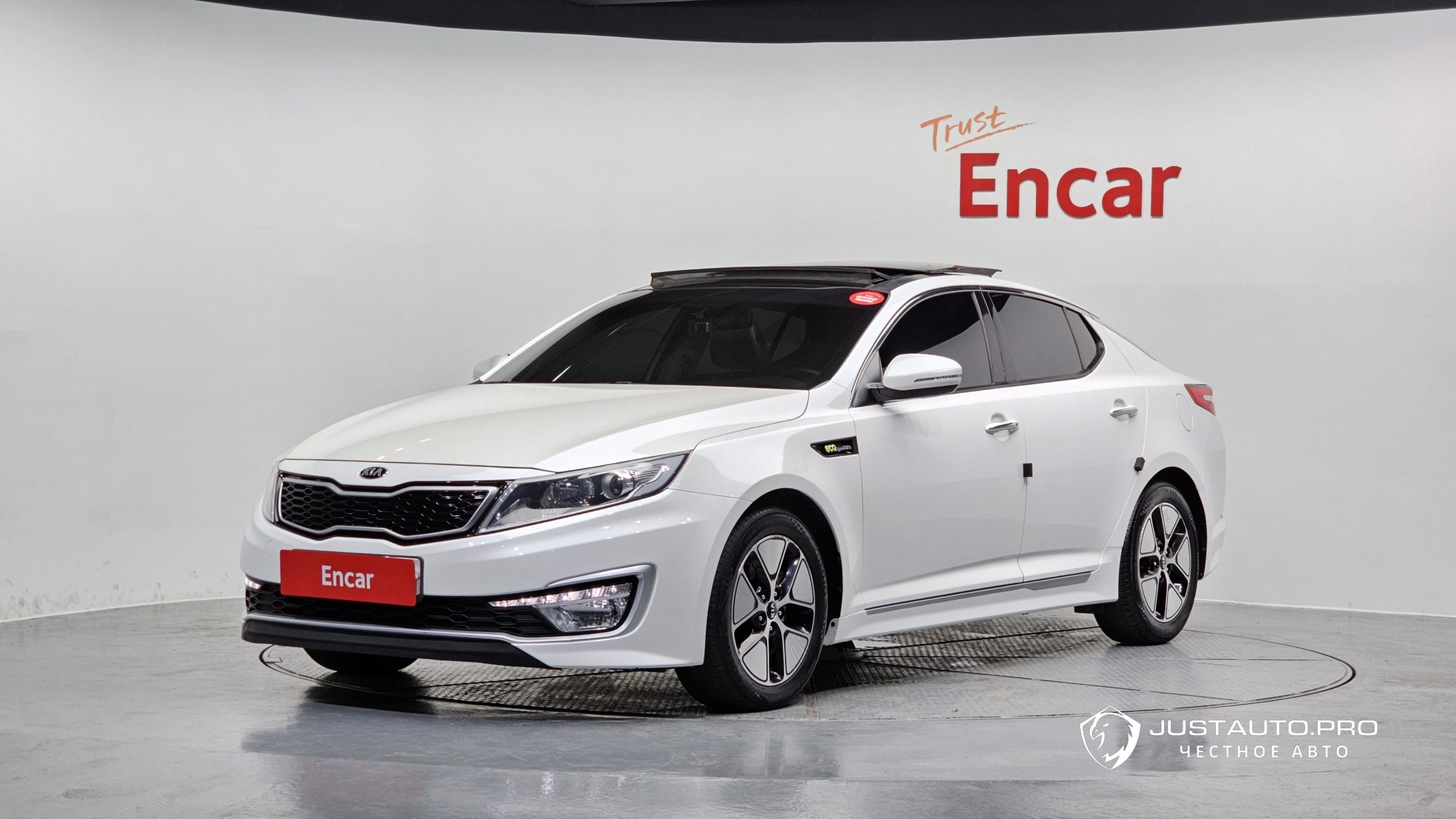 Автомобиль Kia K5