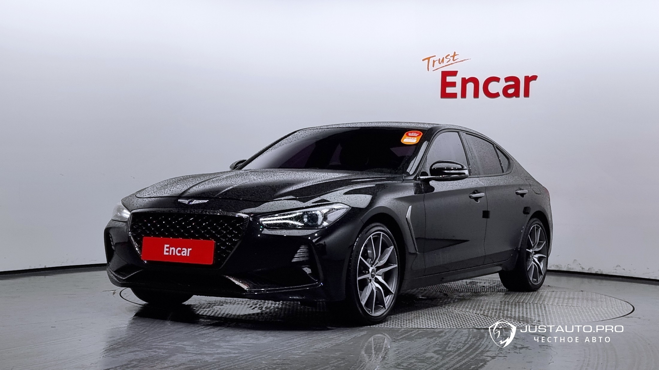 Автомобиль Genesis G70