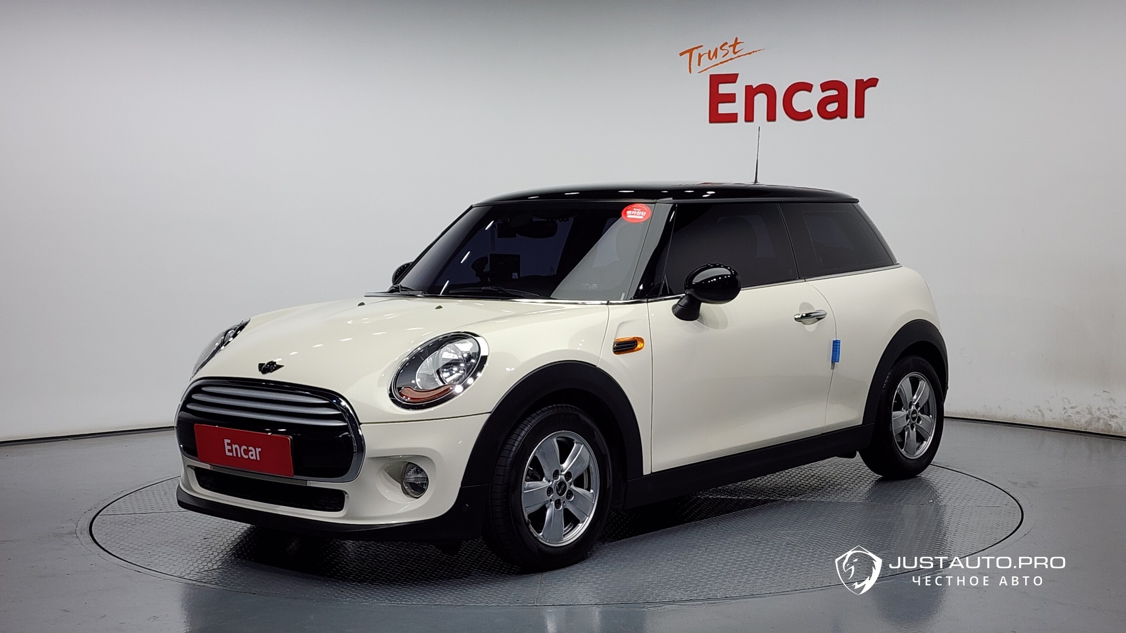 Автомобиль Mini Cooper