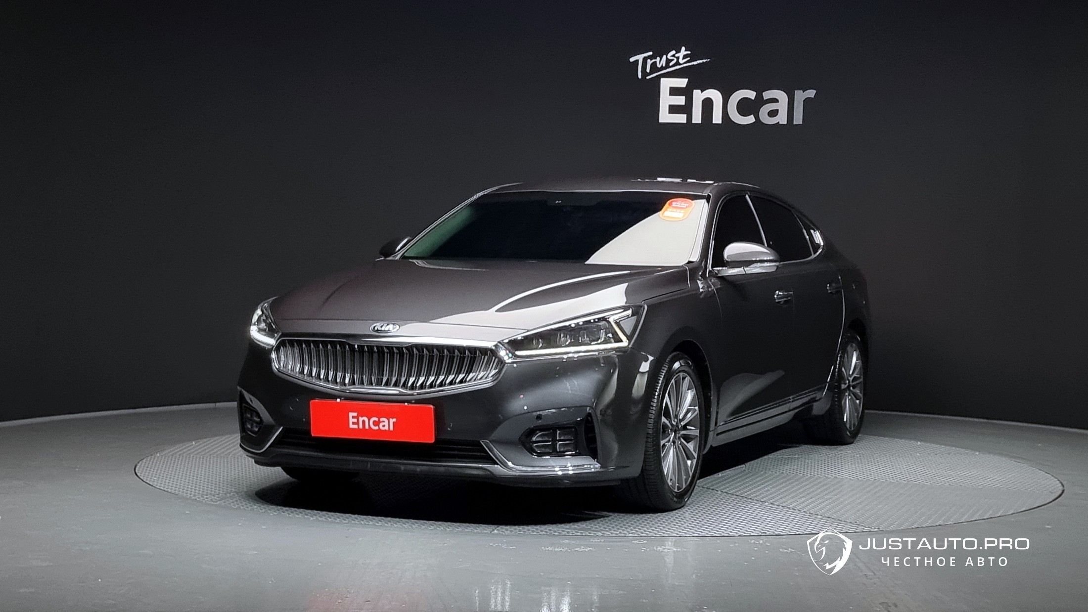 Автомобиль Kia K7