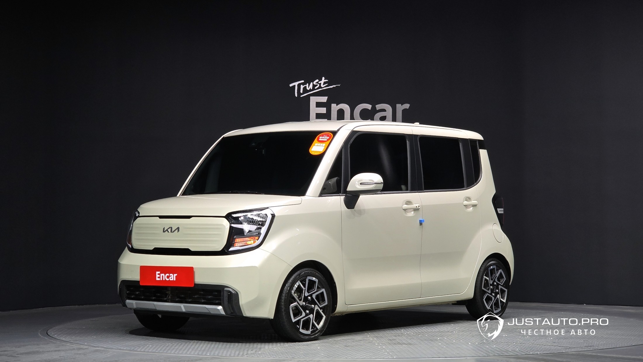 Автомобиль Kia RAY