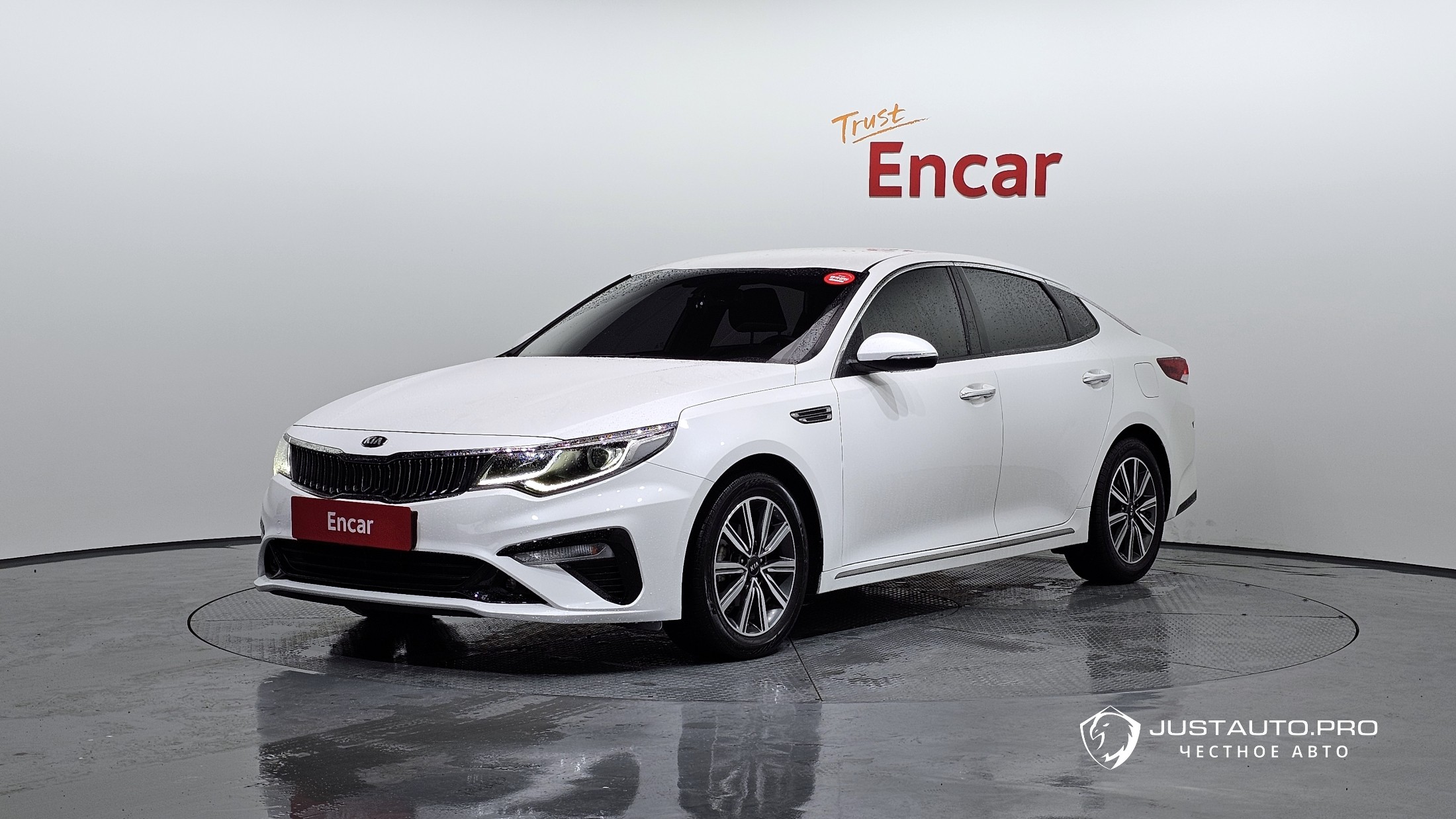 Автомобиль Kia K5