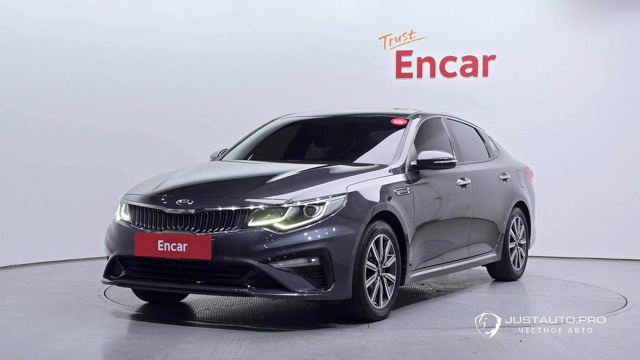 Автомобиль Kia K5