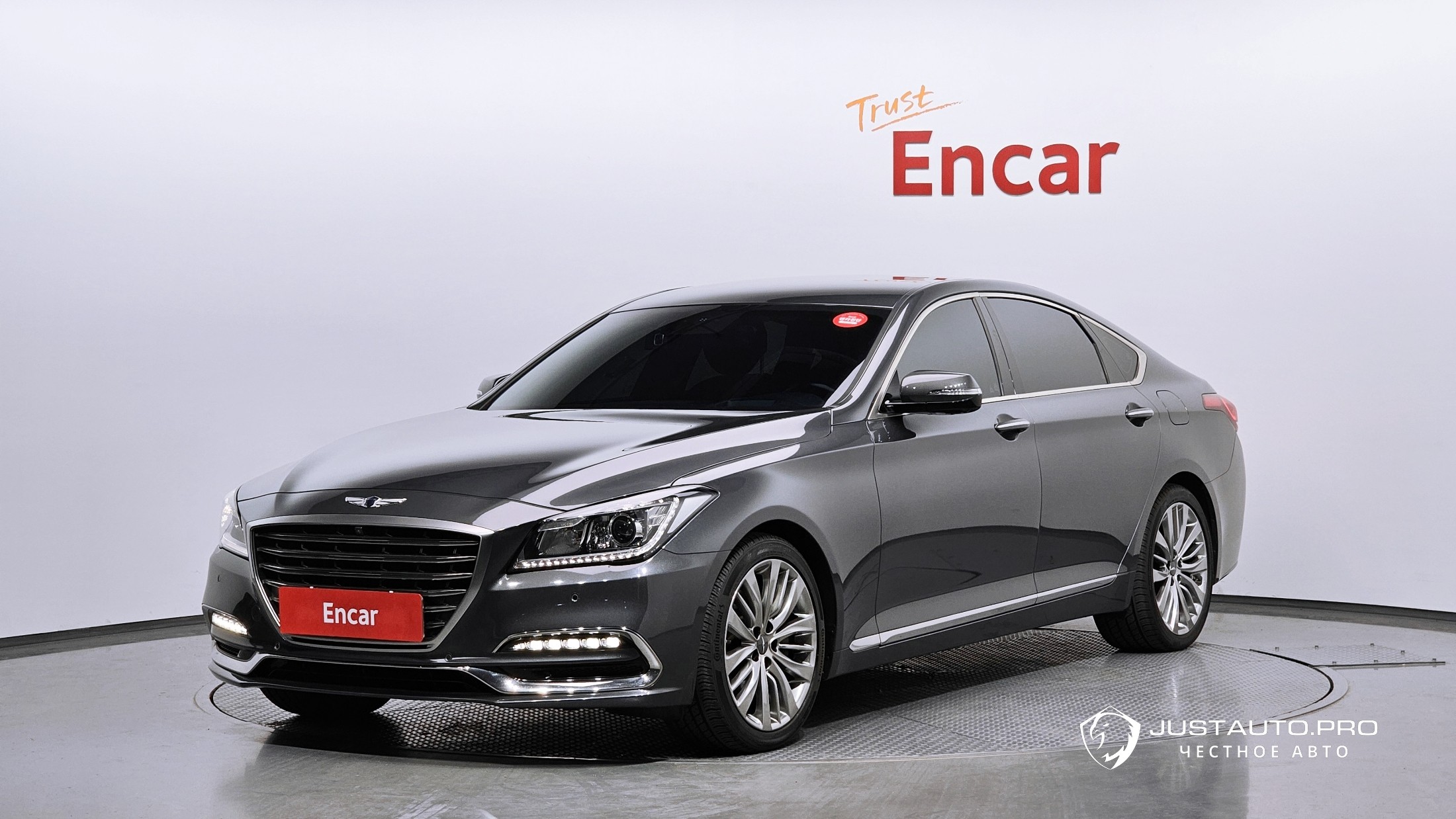 Автомобиль Genesis G80