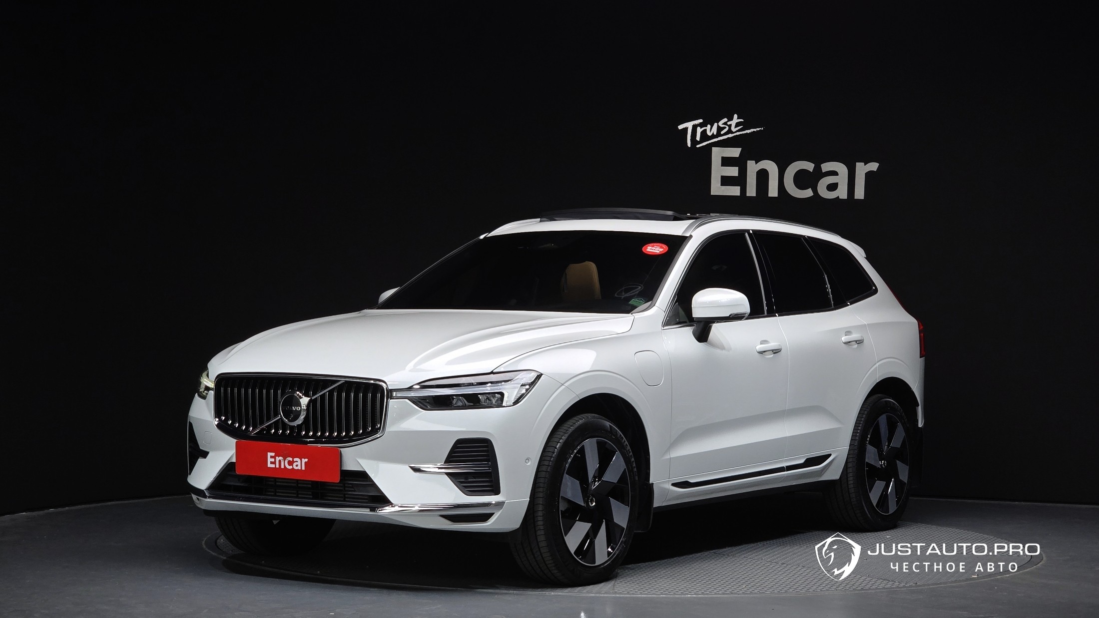 Автомобиль Volvo XC60